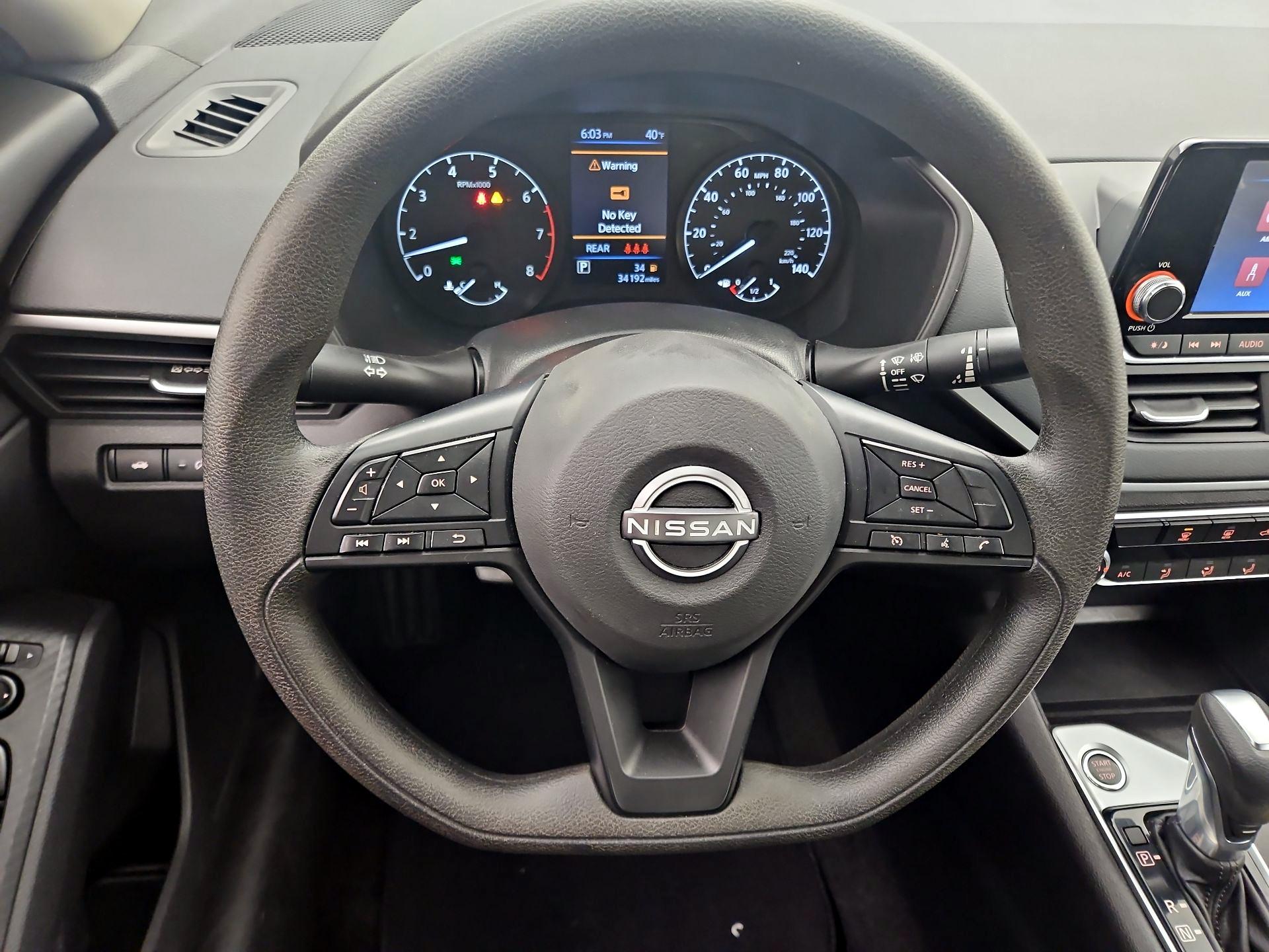 Thumbnail: 2023 Nissan Altima - 10