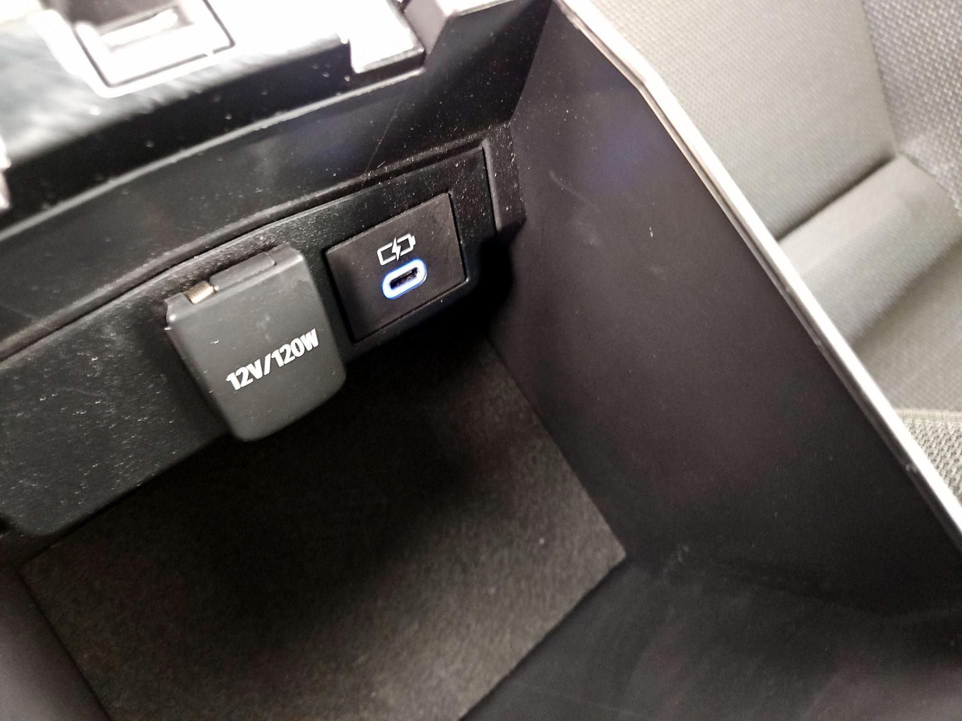 Thumbnail: 2022 Toyota Corolla - 18