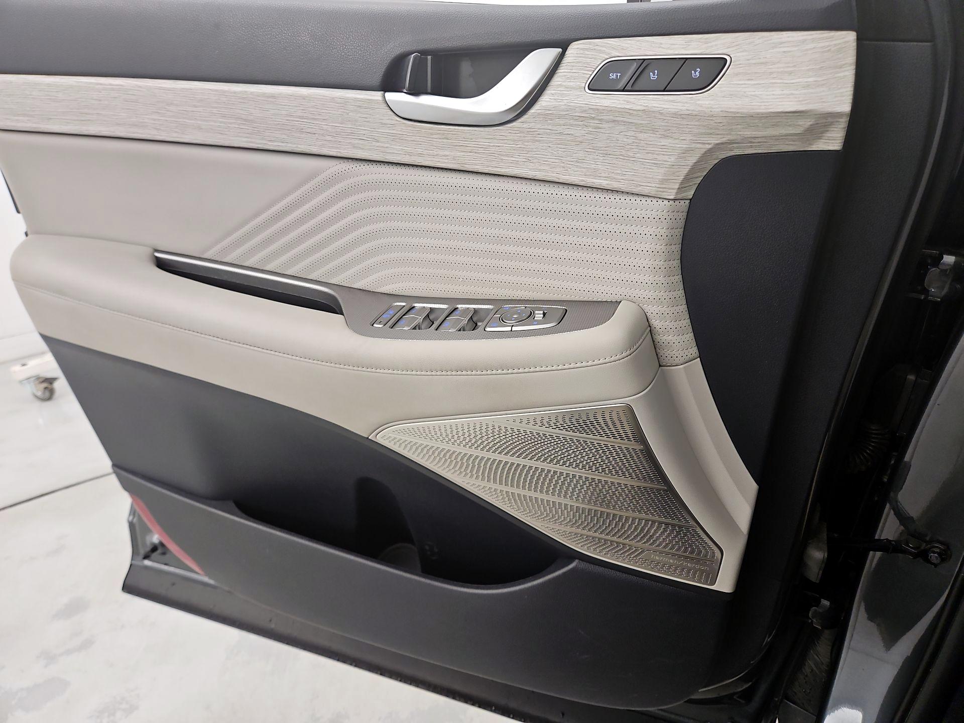 Thumbnail: 2023 Hyundai Palisade - 12