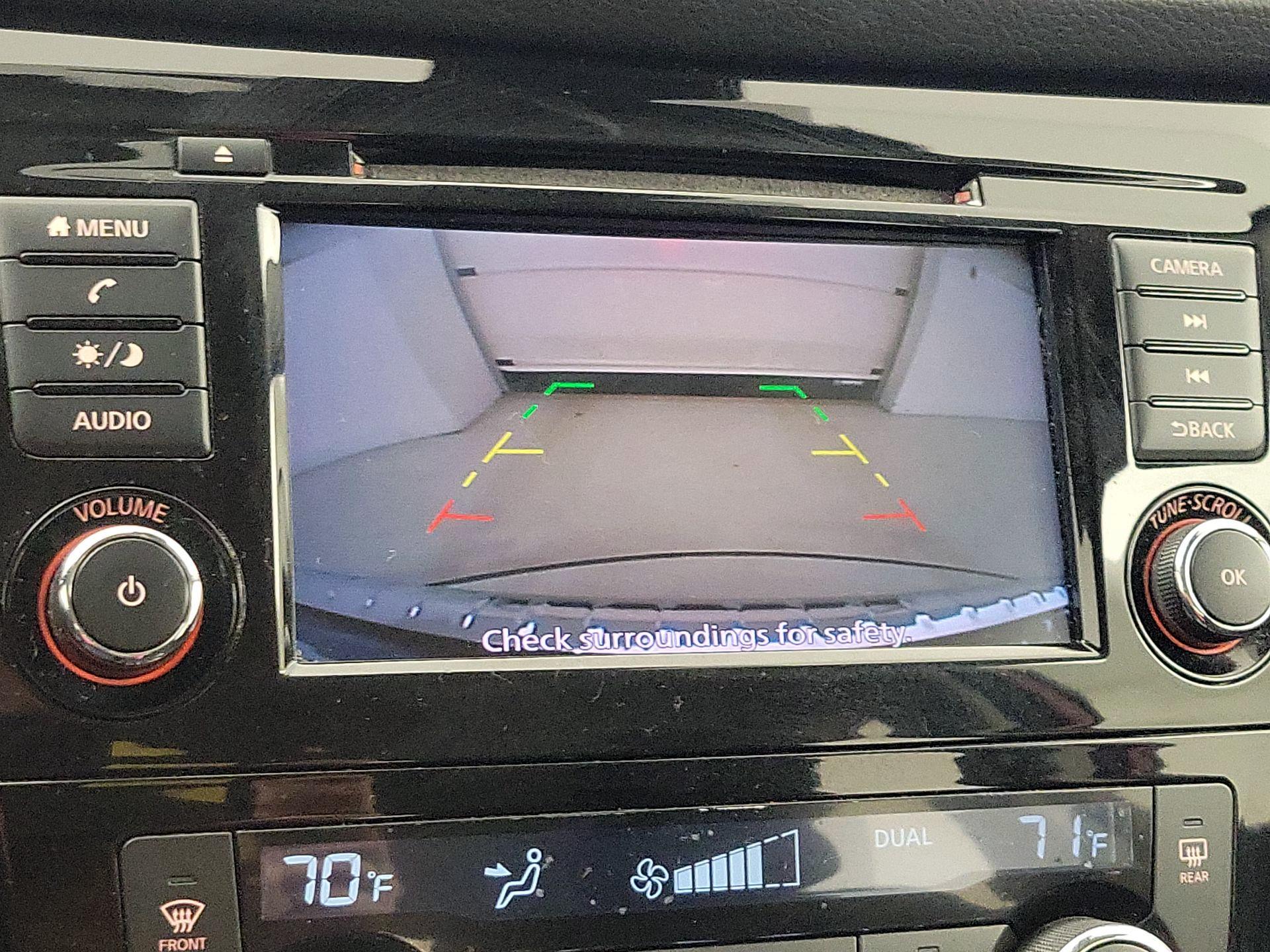 Thumbnail: 2019 Nissan Rogue Sport - 14