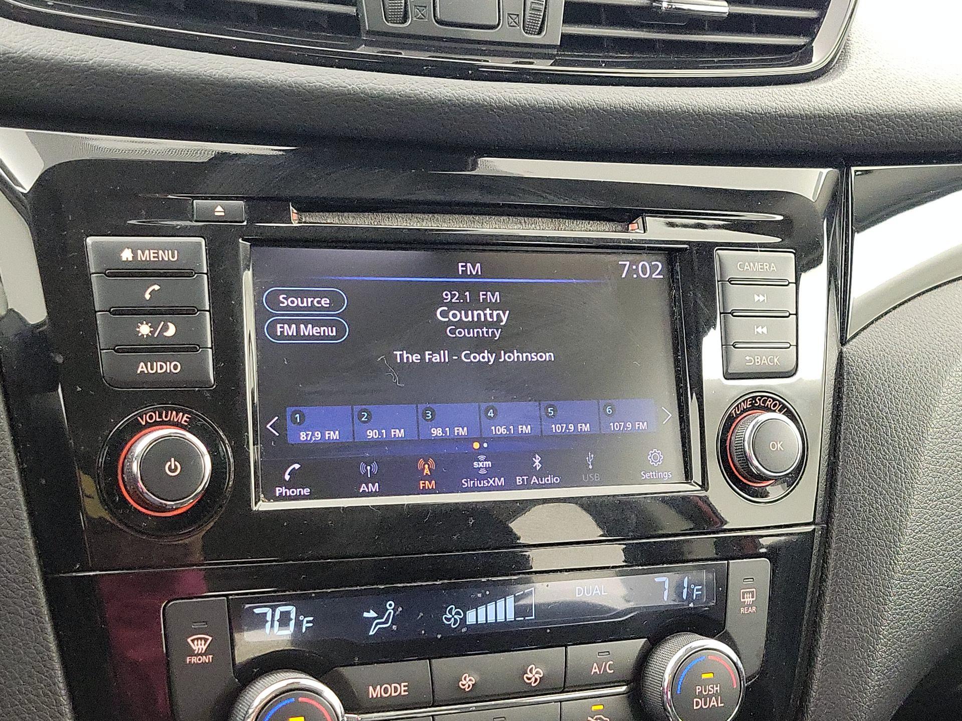 Thumbnail: 2019 Nissan Rogue Sport - 15