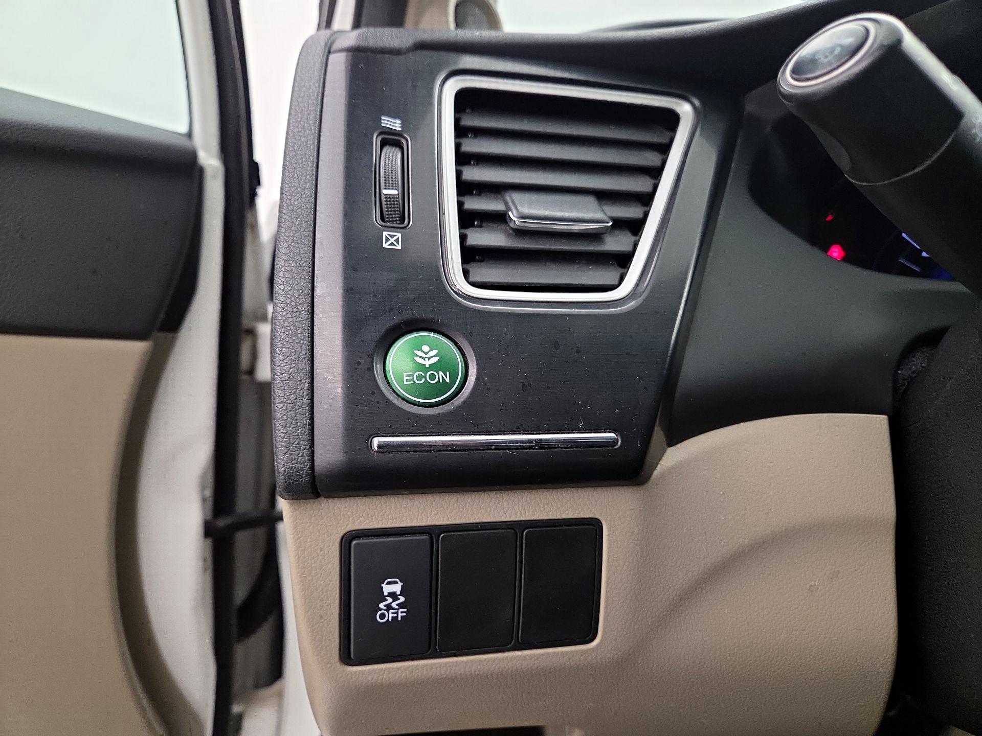 Thumbnail: 2014 Honda Civic - 13