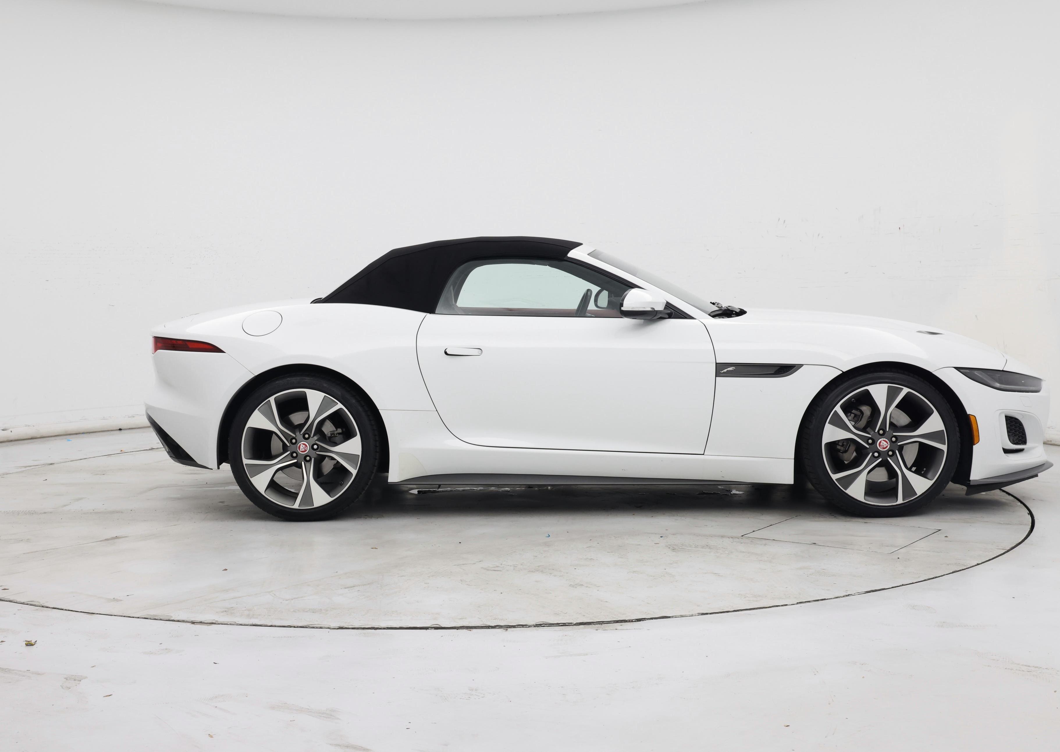 Thumbnail: 2021 Jaguar F-Type - 7