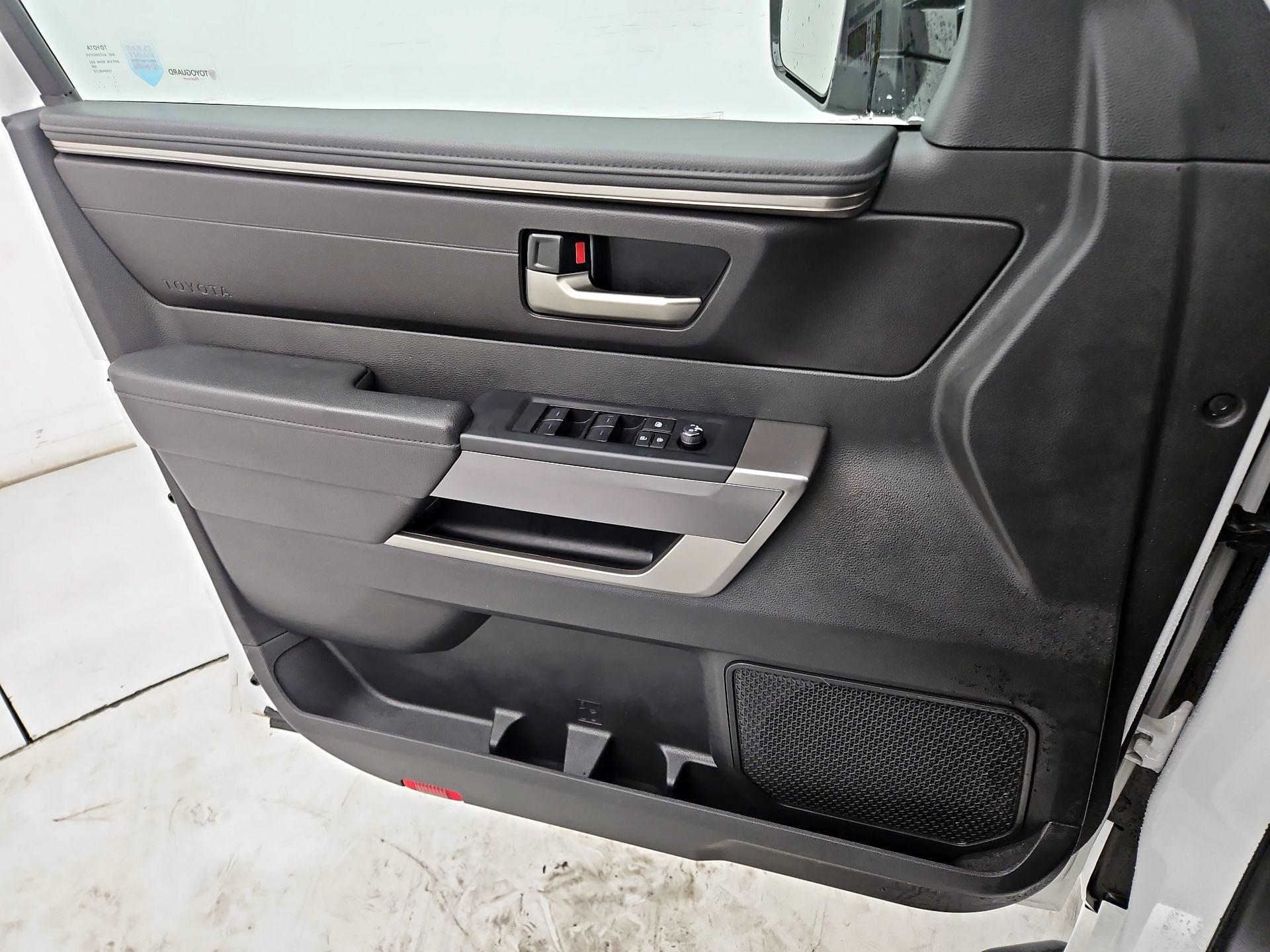 Thumbnail: 2024 Toyota Tundra - 12