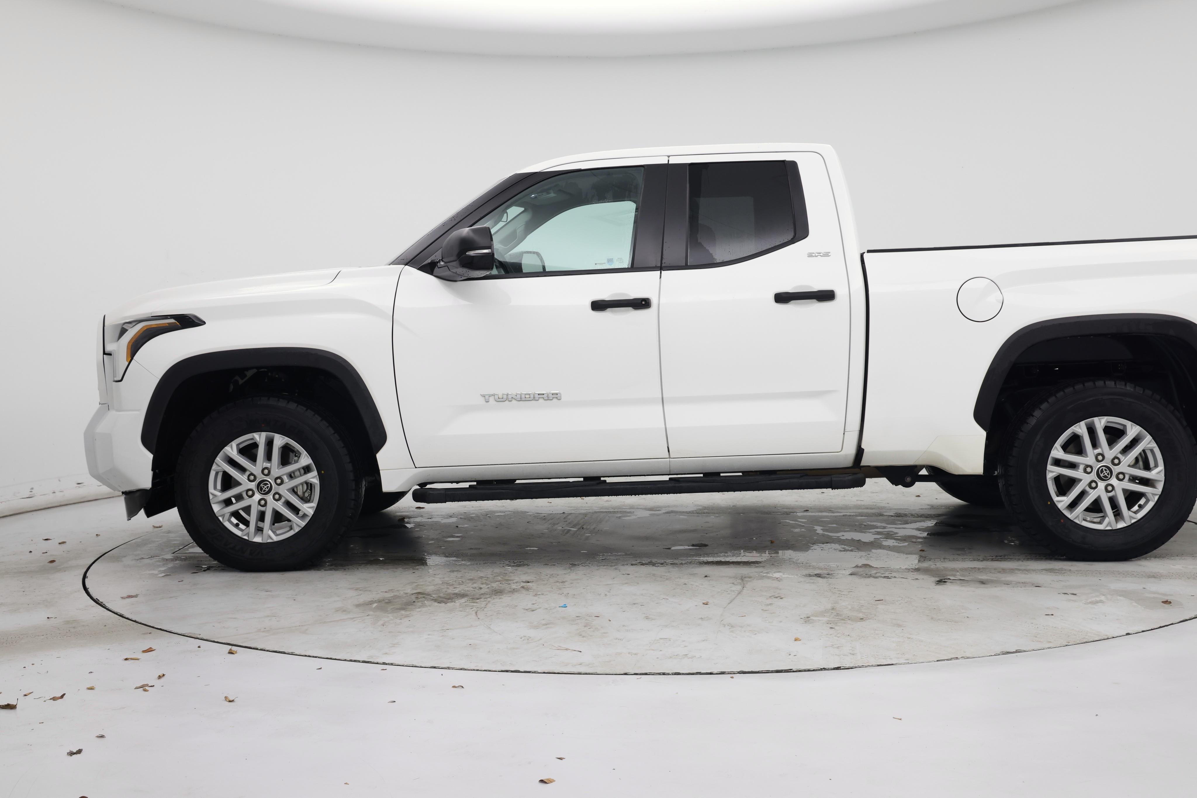 Thumbnail: 2024 Toyota Tundra - 3