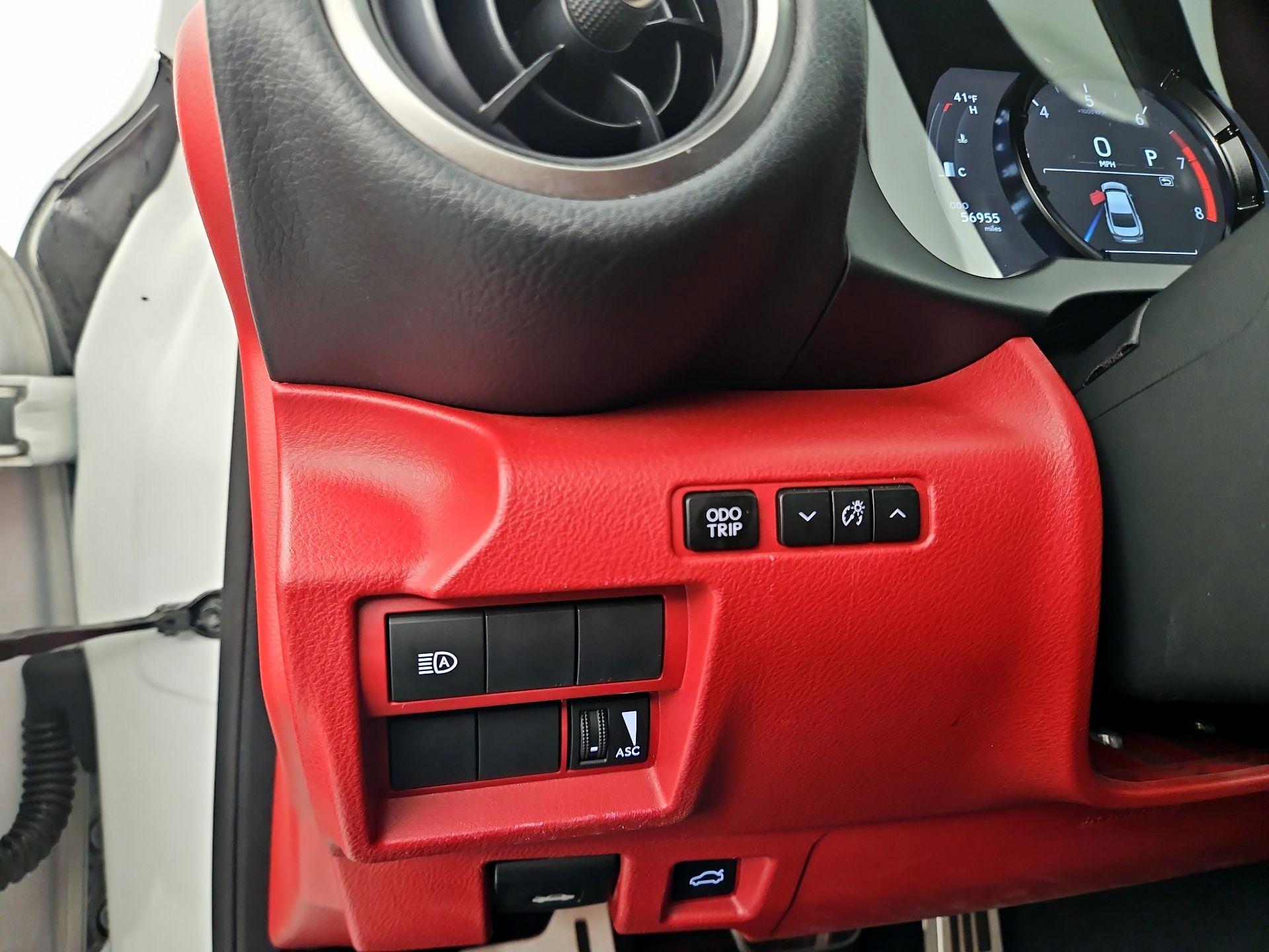 Thumbnail: 2021 Lexus IS - 13