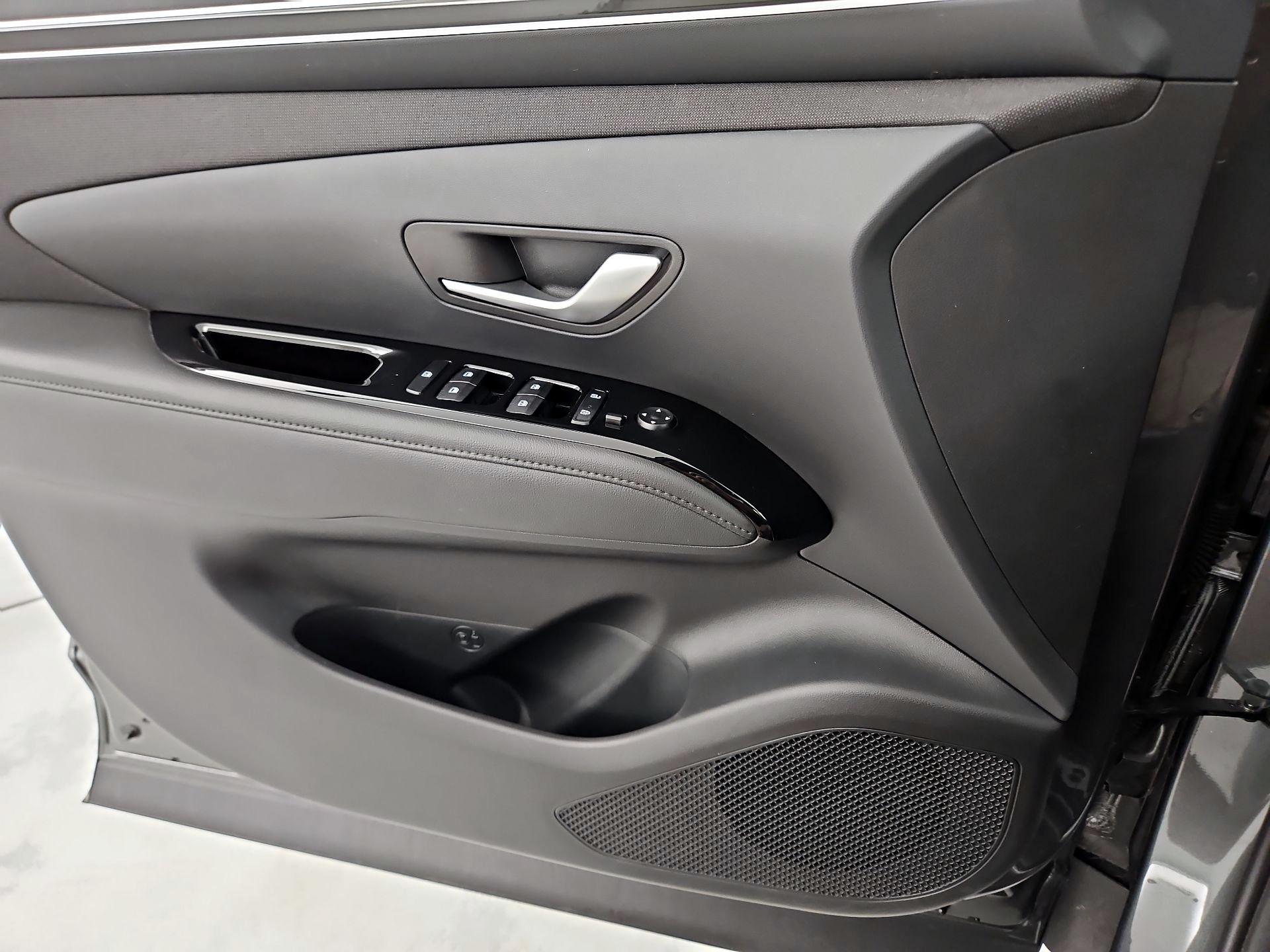 Thumbnail: 2023 Hyundai Tucson - 12