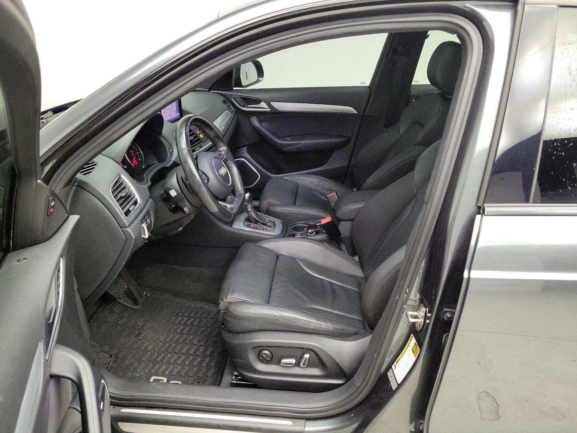 Thumbnail: 2018 Audi Q3 - 11