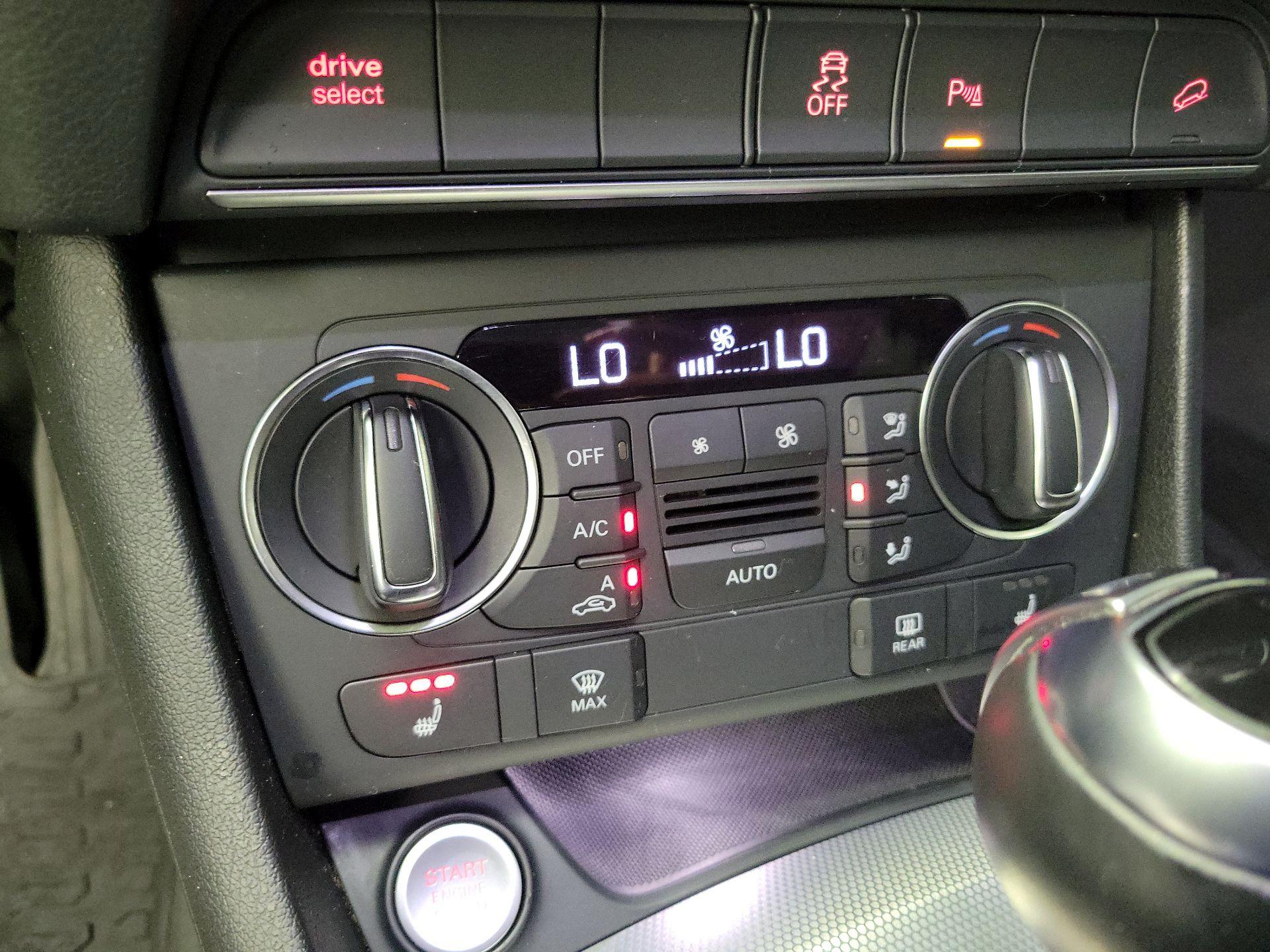 Thumbnail: 2018 Audi Q3 - 17