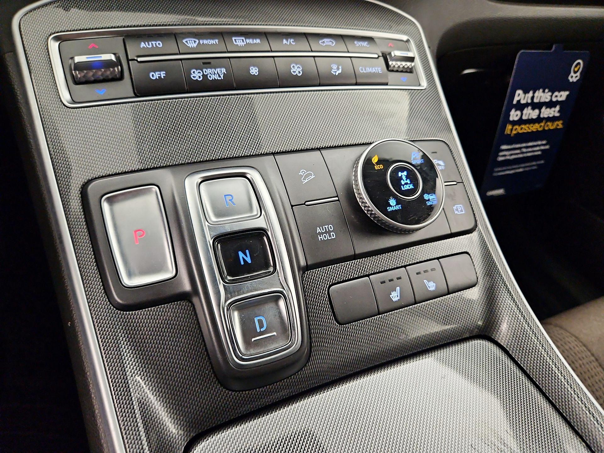 Thumbnail: 2022 Hyundai Santa Fe - 17