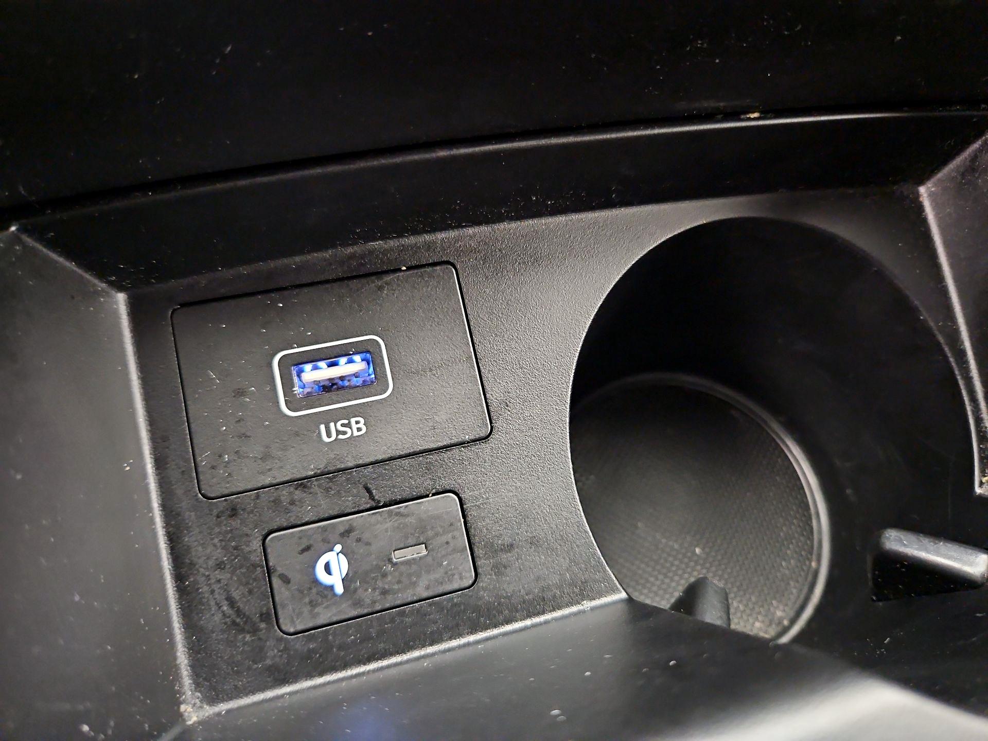 Thumbnail: 2022 Hyundai Santa Fe - 18