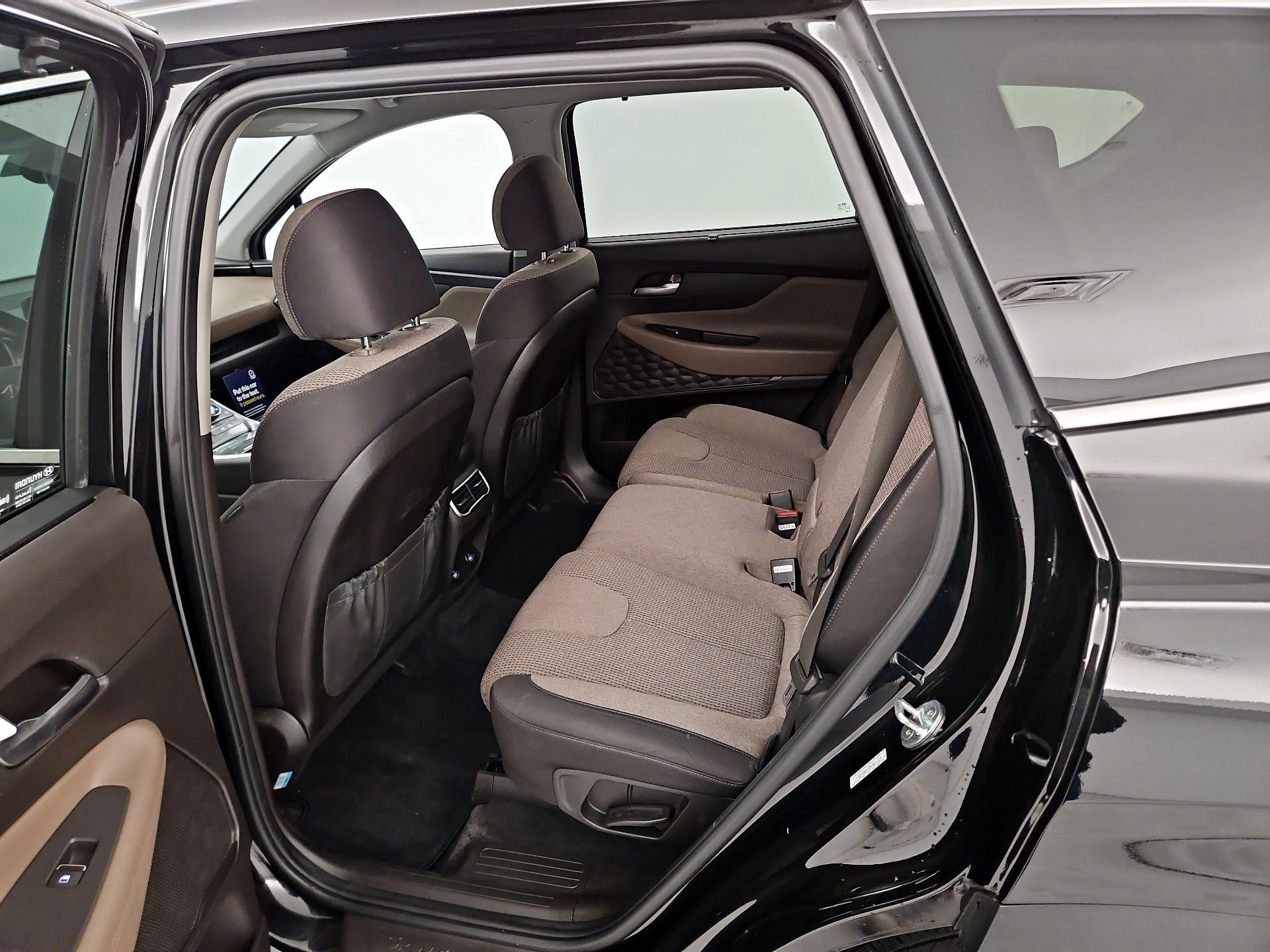 Thumbnail: 2022 Hyundai Santa Fe - 19