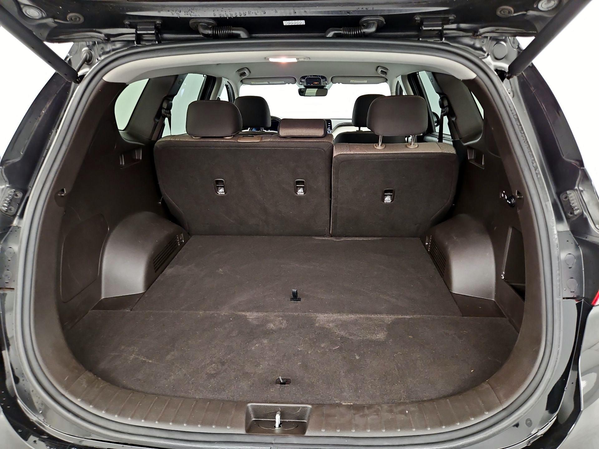 Thumbnail: 2022 Hyundai Santa Fe - 20