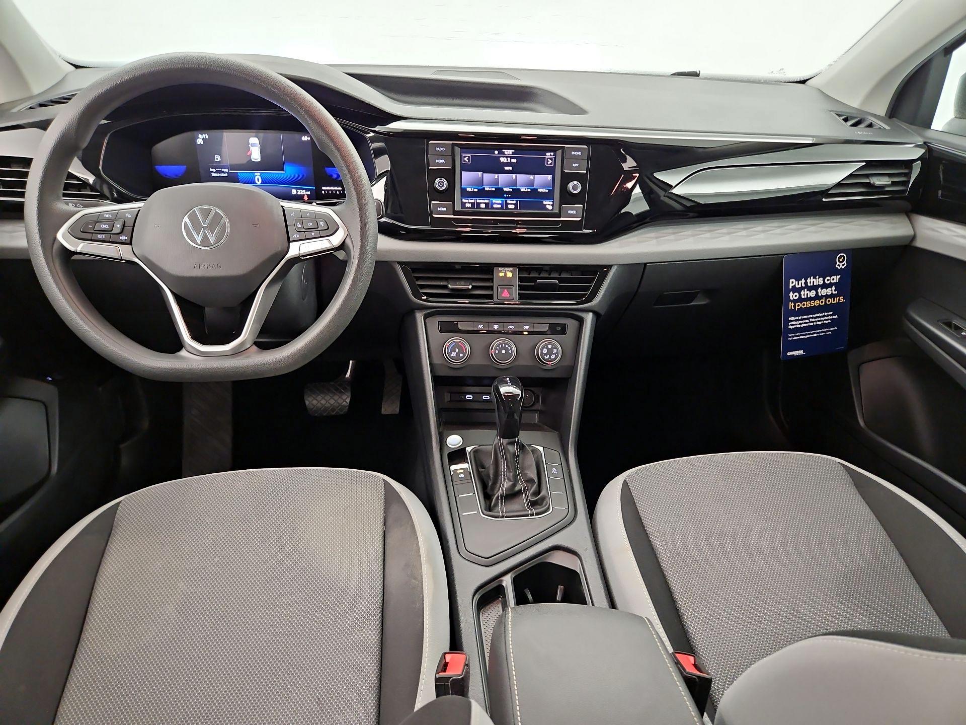 Thumbnail: 2022 Volkswagen Taos - 9