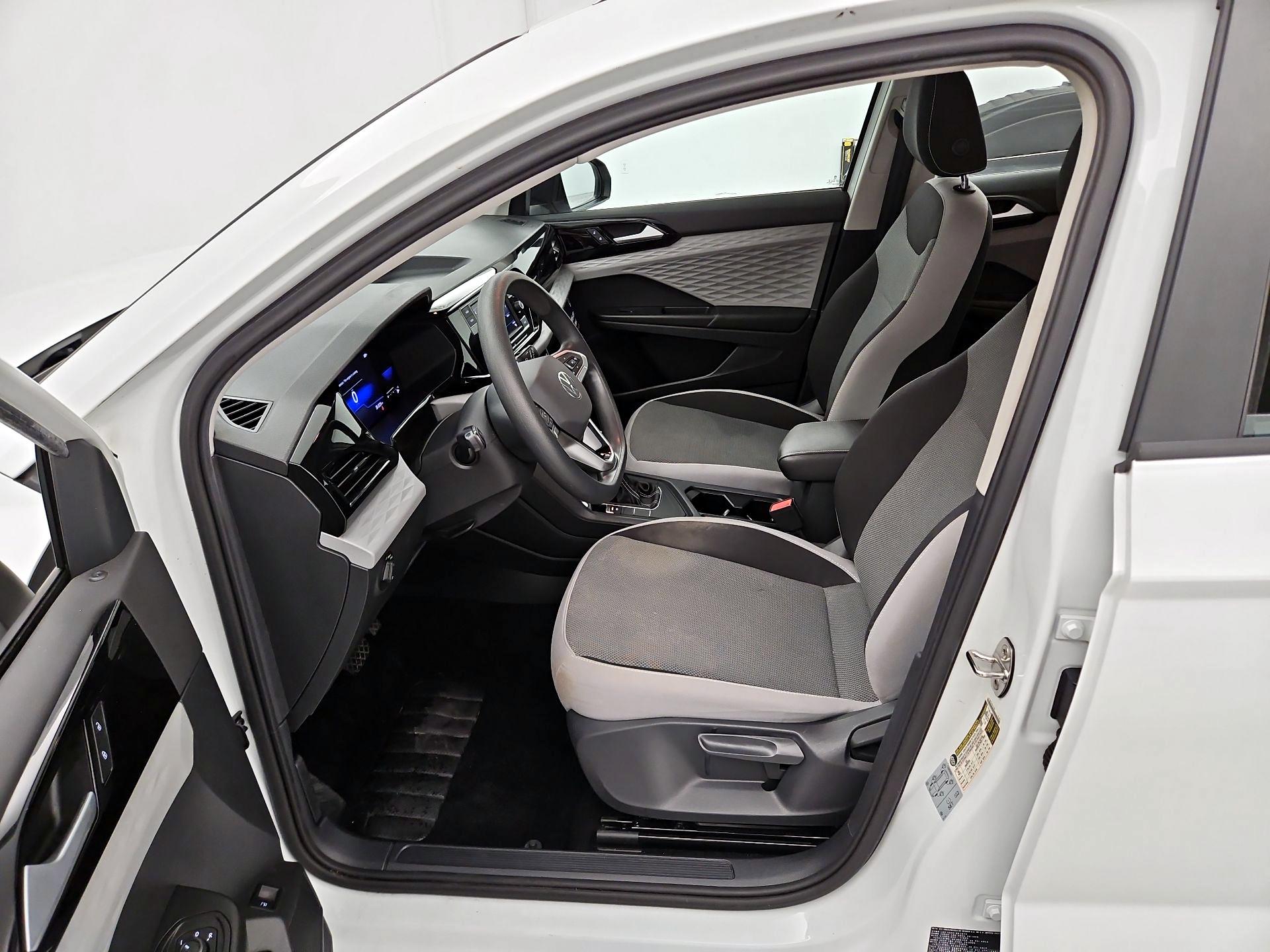 Thumbnail: 2022 Volkswagen Taos - 11