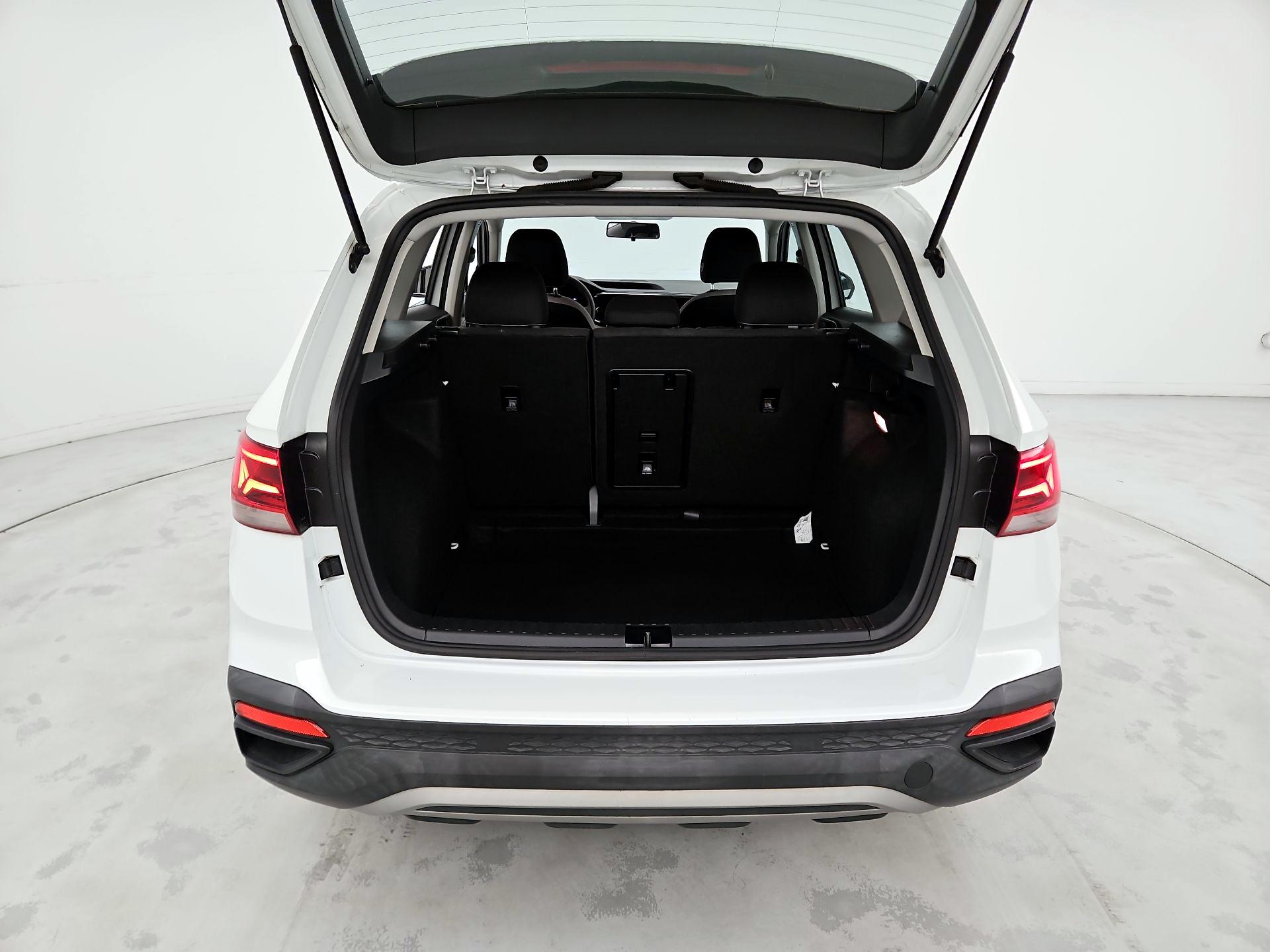 Thumbnail: 2022 Volkswagen Taos - 20