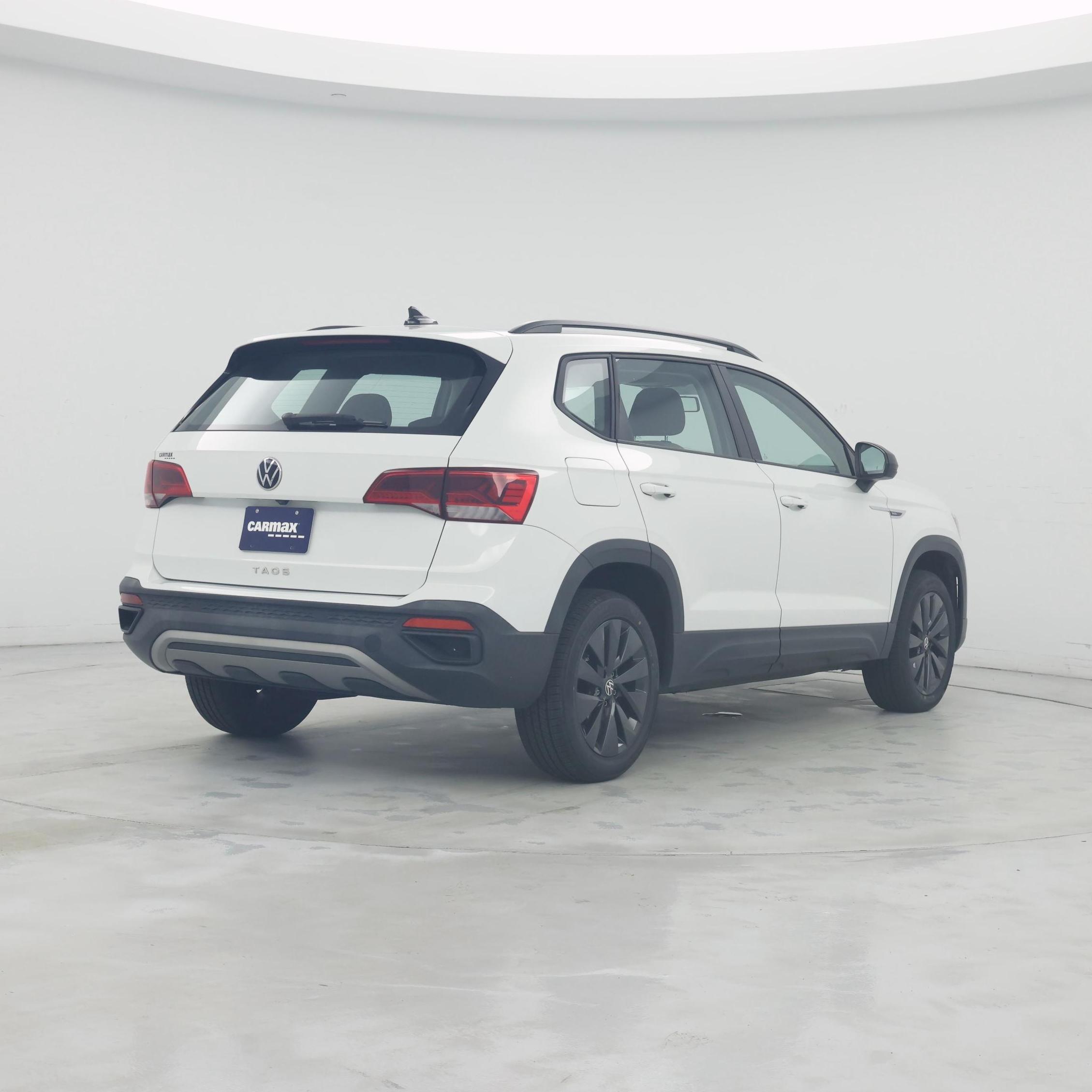 Thumbnail: 2022 Volkswagen Taos - 8