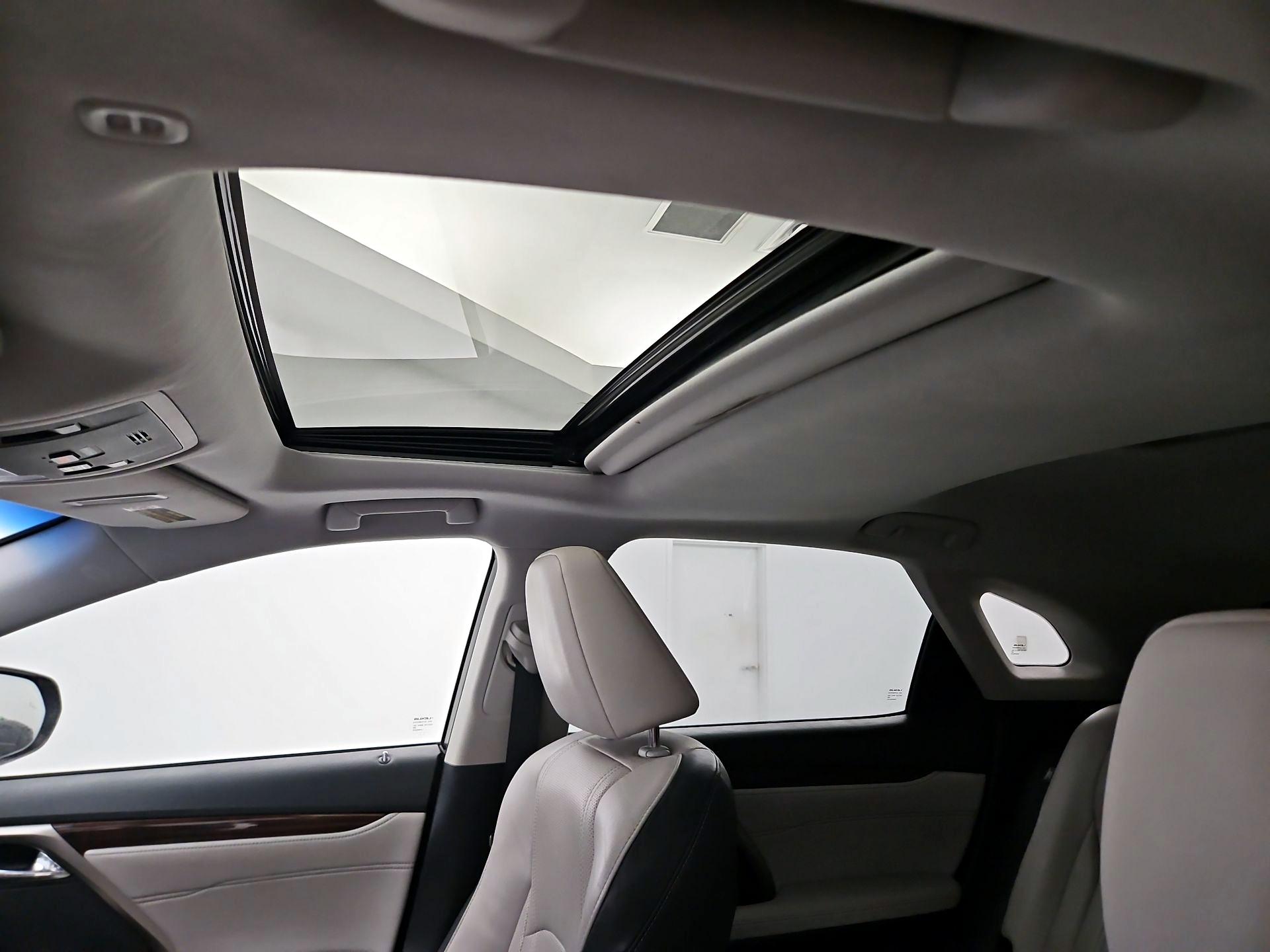 Thumbnail: 2017 Lexus RX - 20