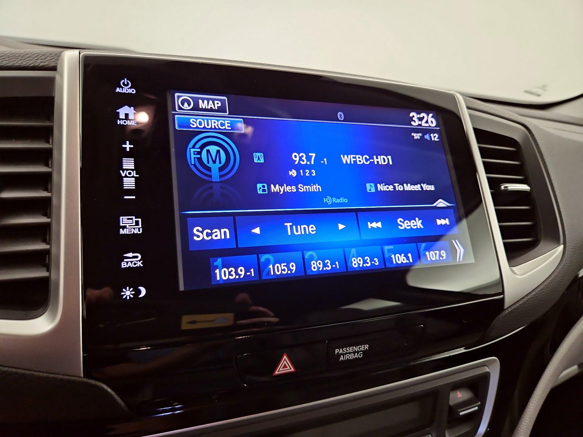 Thumbnail: 2017 Honda Ridgeline - 16