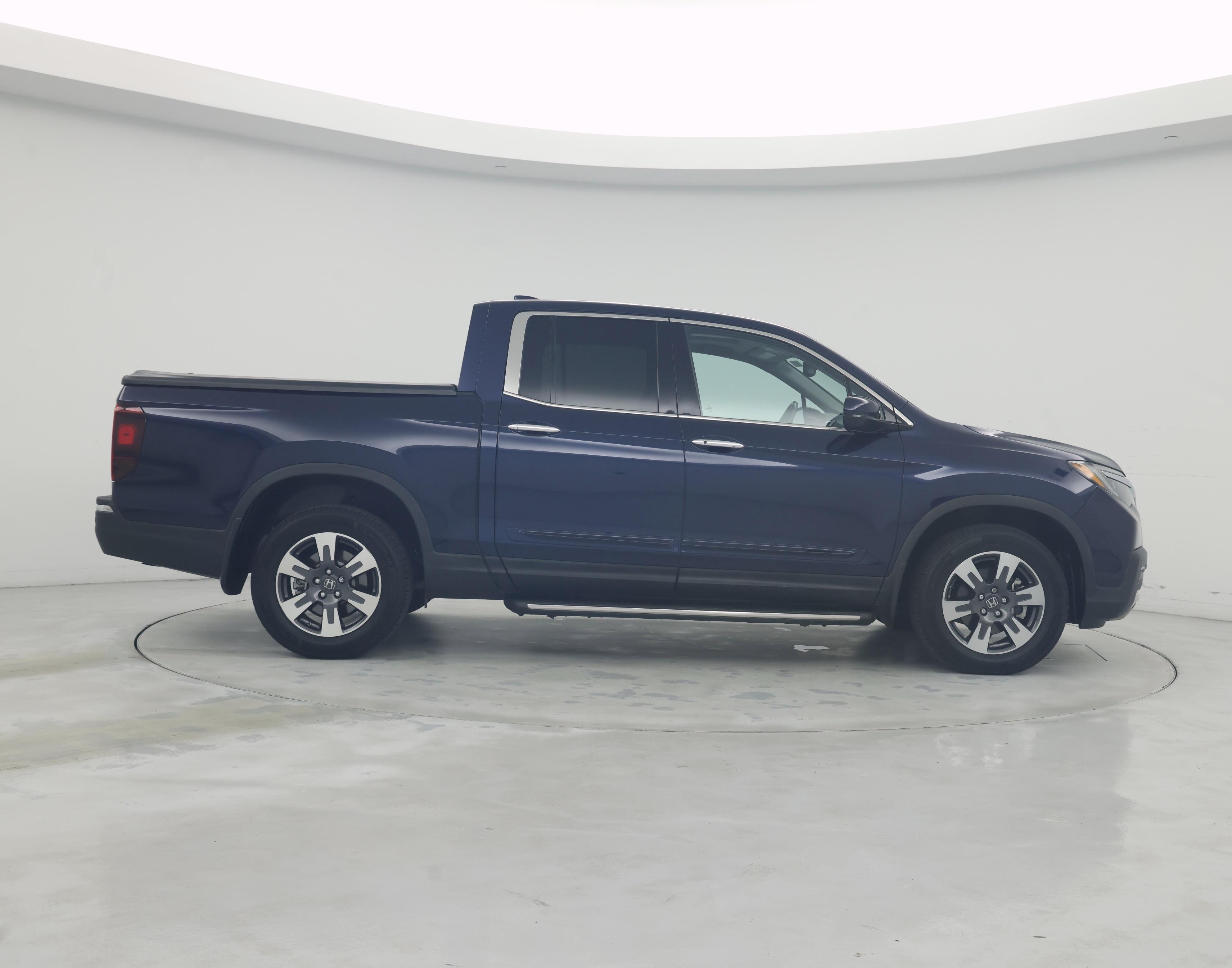 Thumbnail: 2017 Honda Ridgeline - 7