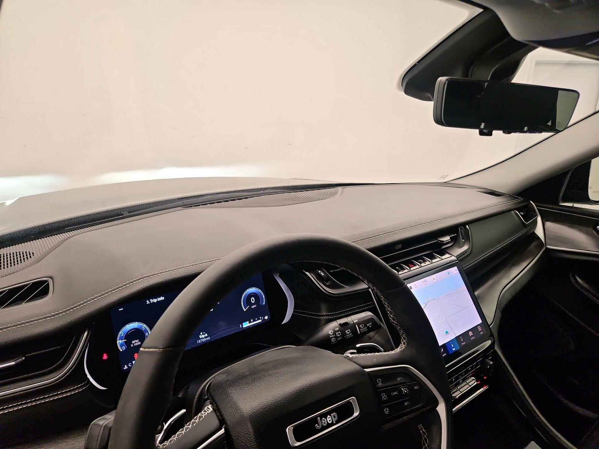 Thumbnail: 2023 Jeep Grand Cherokee - 9