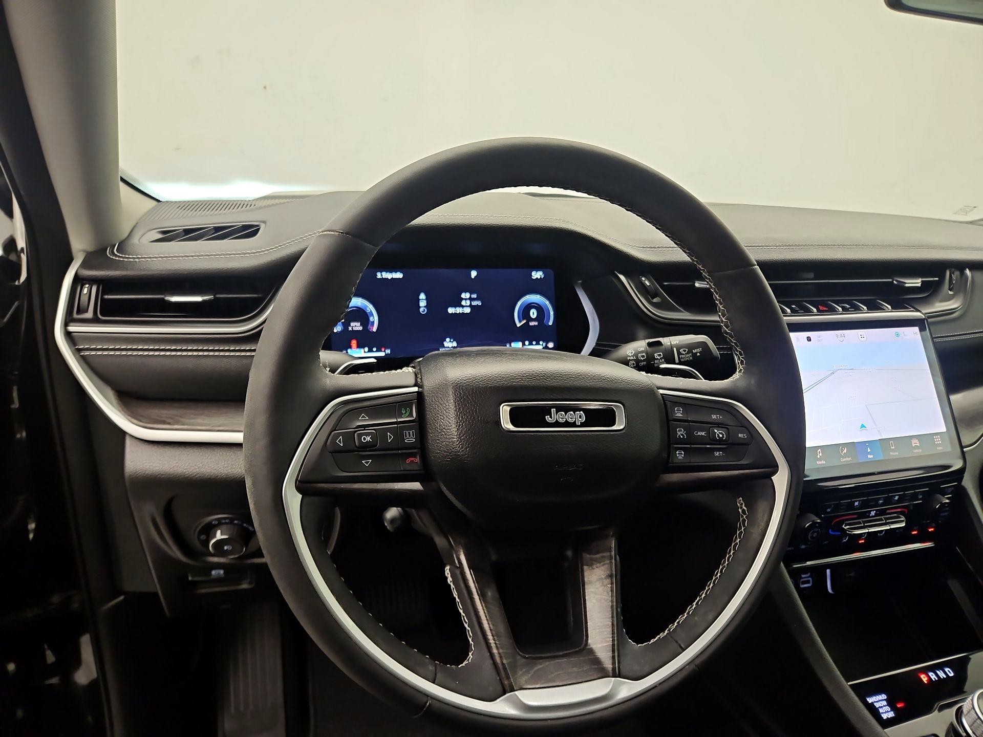 Thumbnail: 2023 Jeep Grand Cherokee - 10