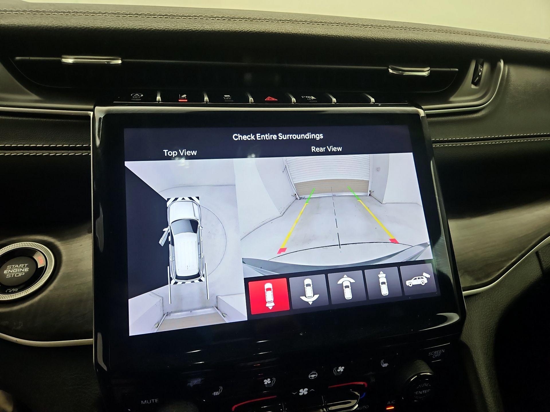 Thumbnail: 2023 Jeep Grand Cherokee - 15