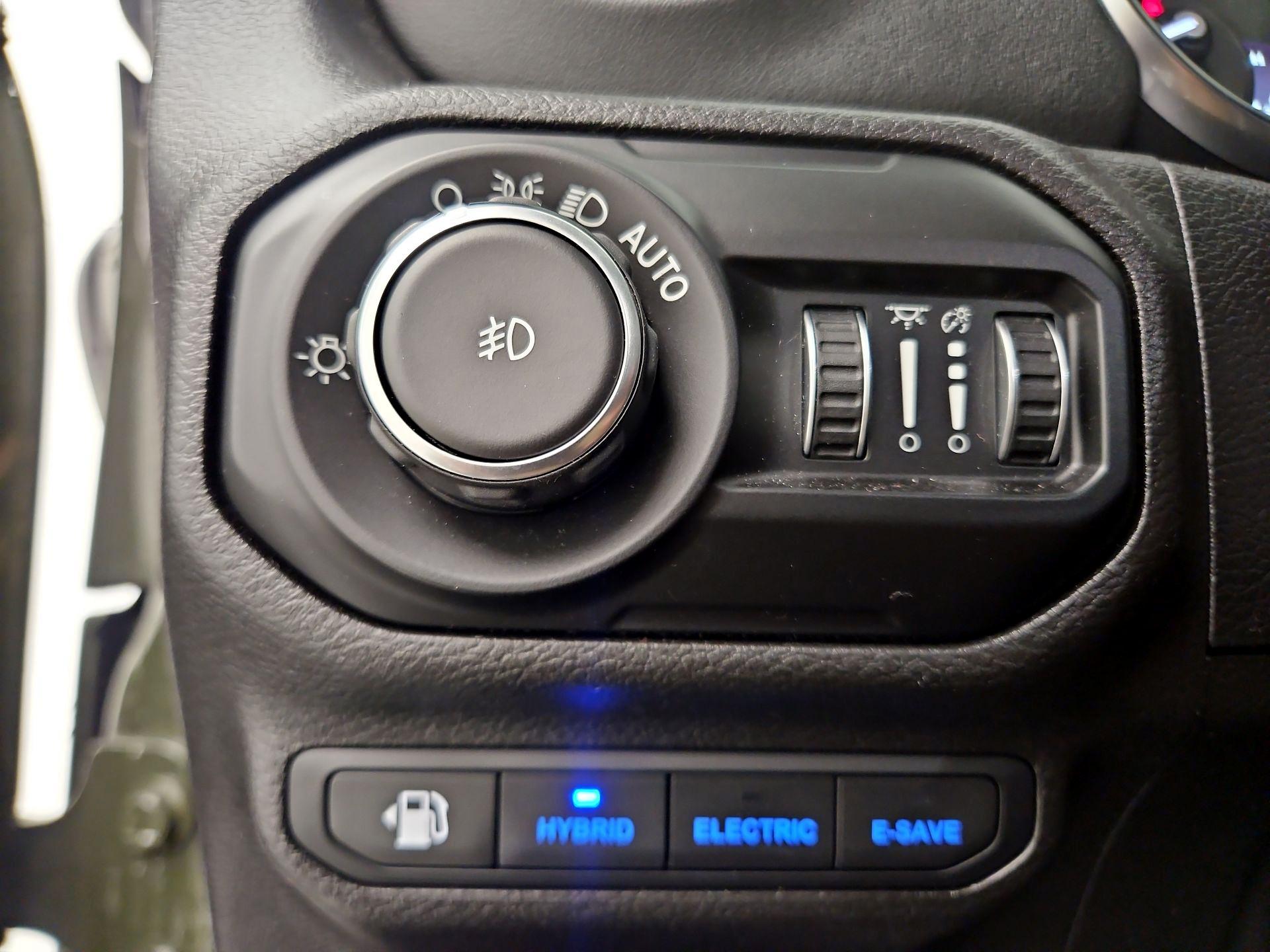 Thumbnail: 2021 Jeep Wrangler - 13