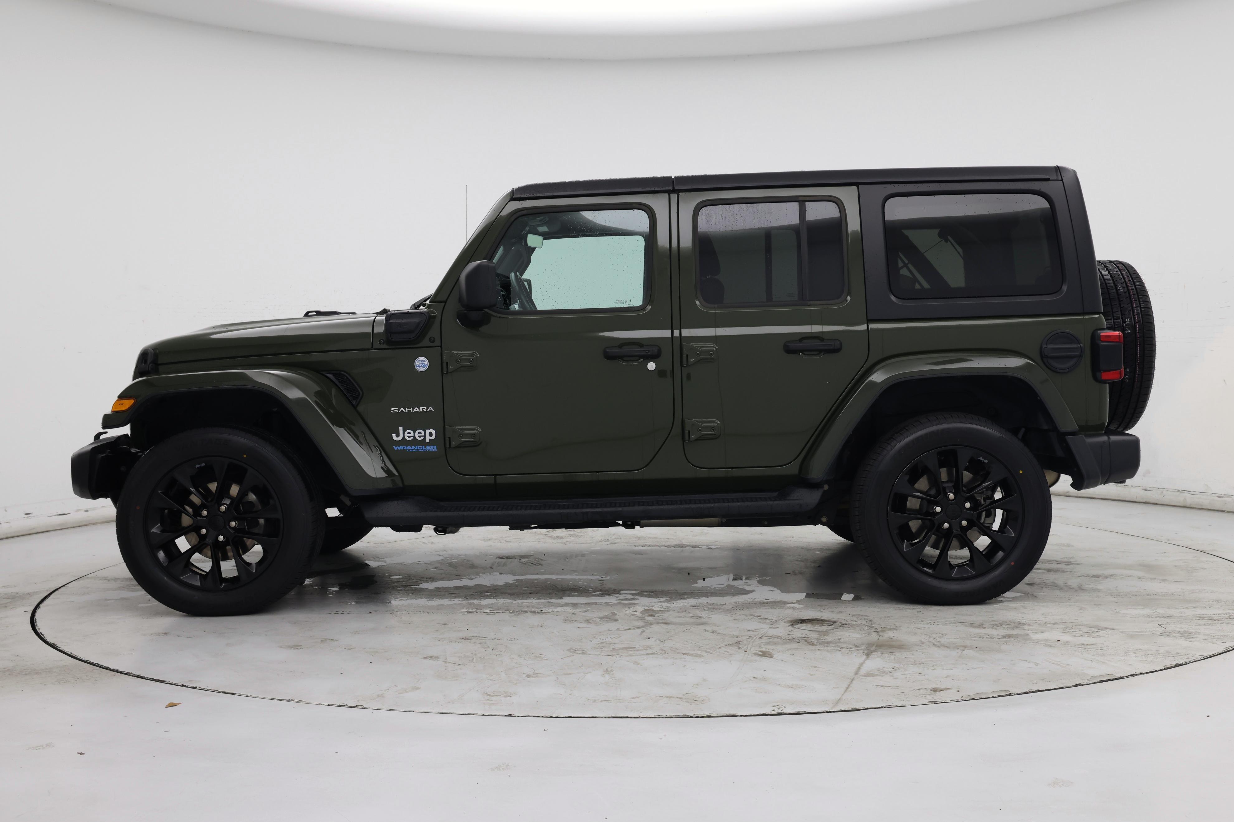 Thumbnail: 2021 Jeep Wrangler - 3