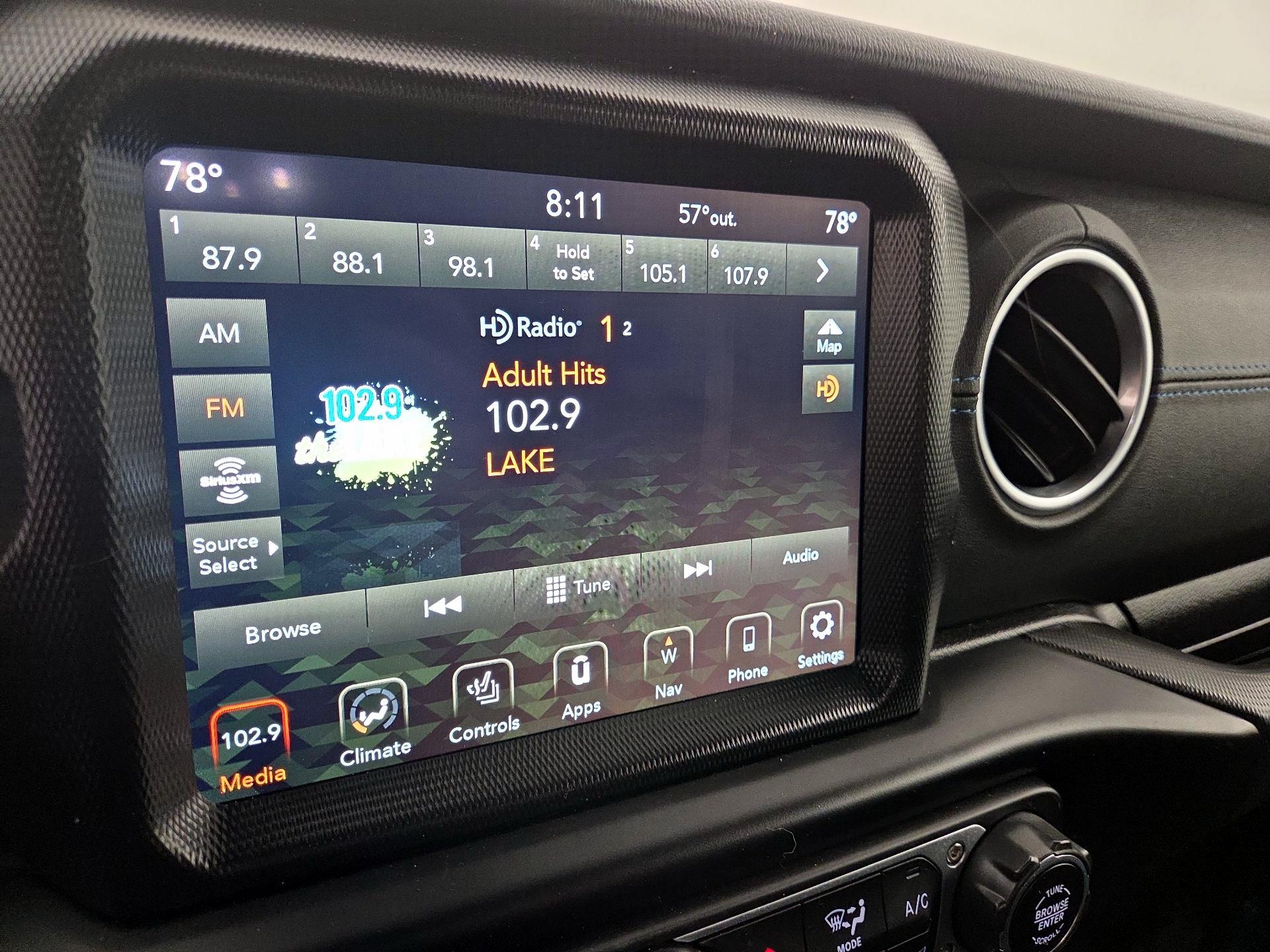 Thumbnail: 2021 Jeep Wrangler - 16