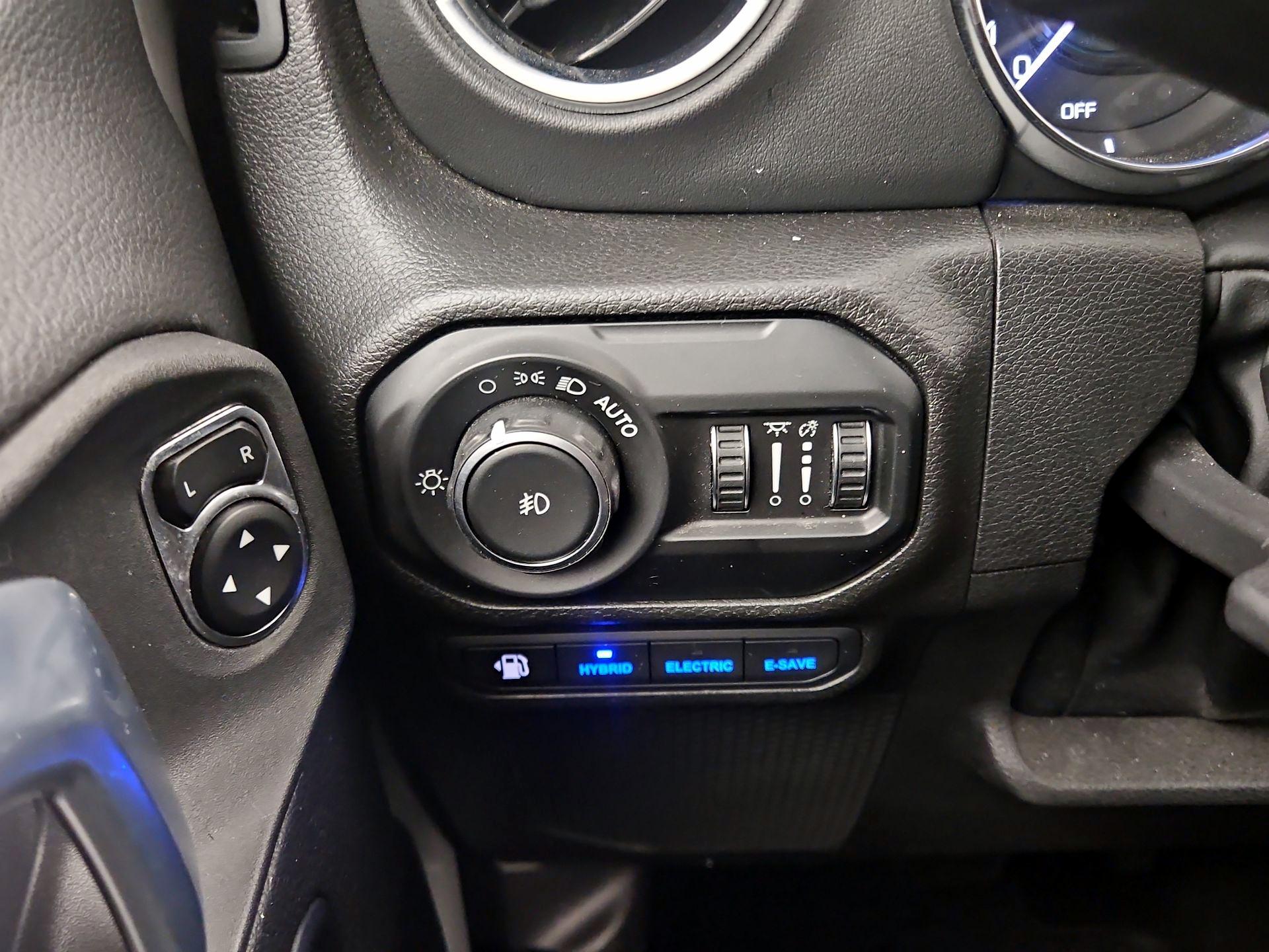 Thumbnail: 2021 Jeep Wrangler - 13