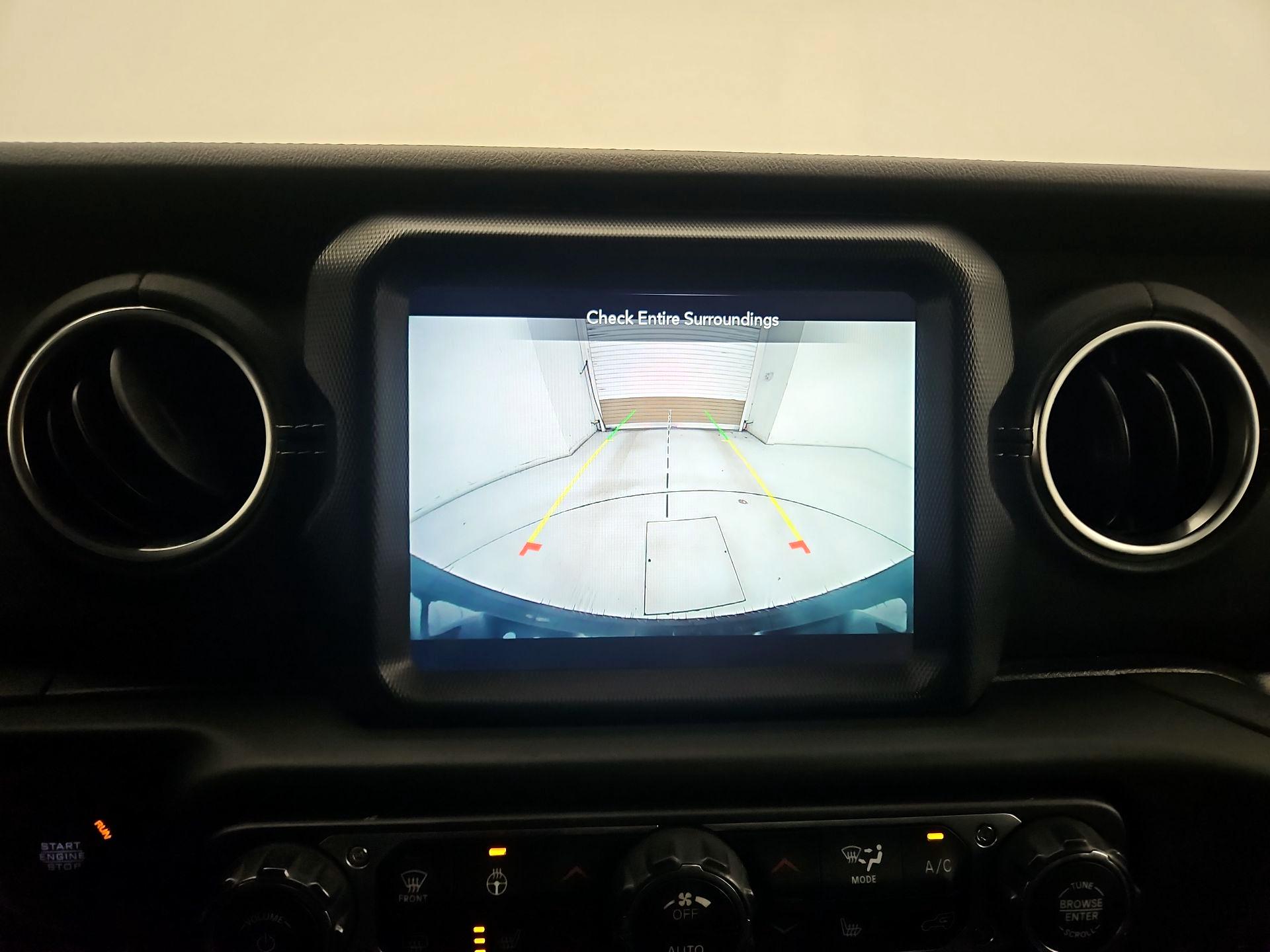 Thumbnail: 2021 Jeep Wrangler - 15