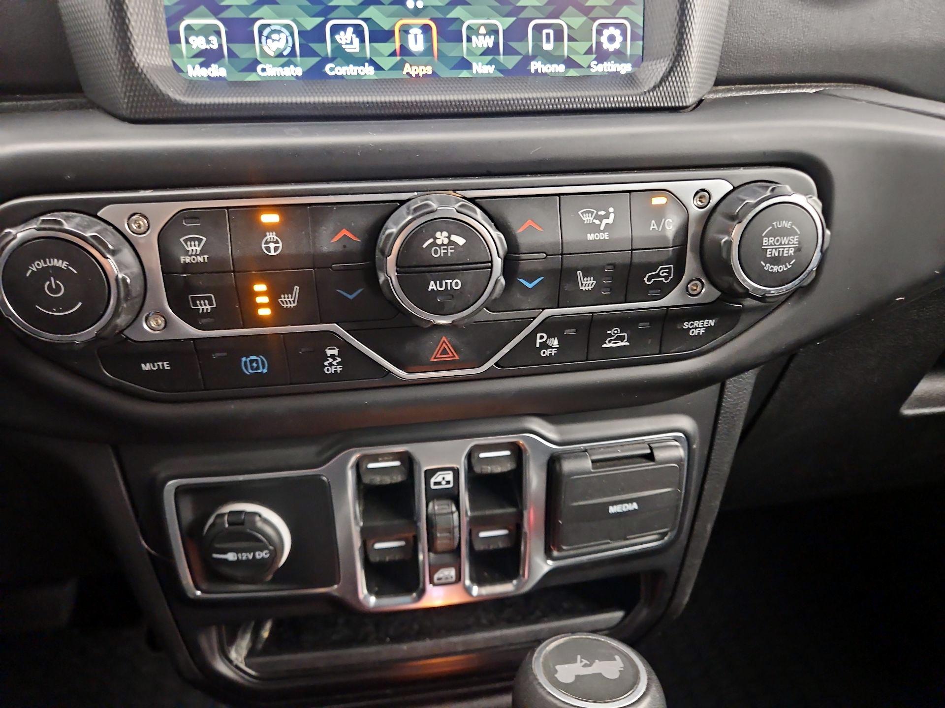 Thumbnail: 2021 Jeep Wrangler - 17