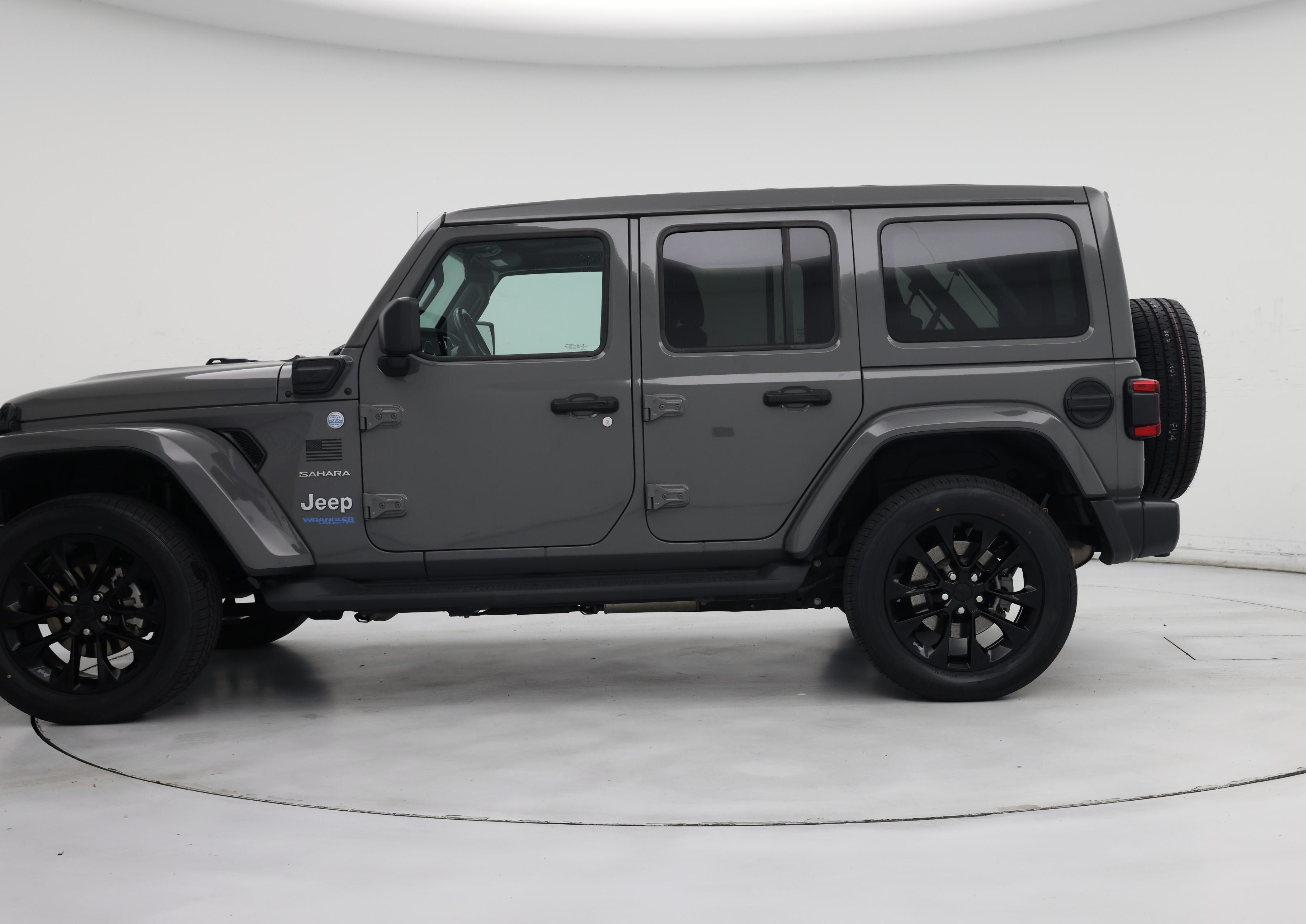 Thumbnail: 2021 Jeep Wrangler - 3
