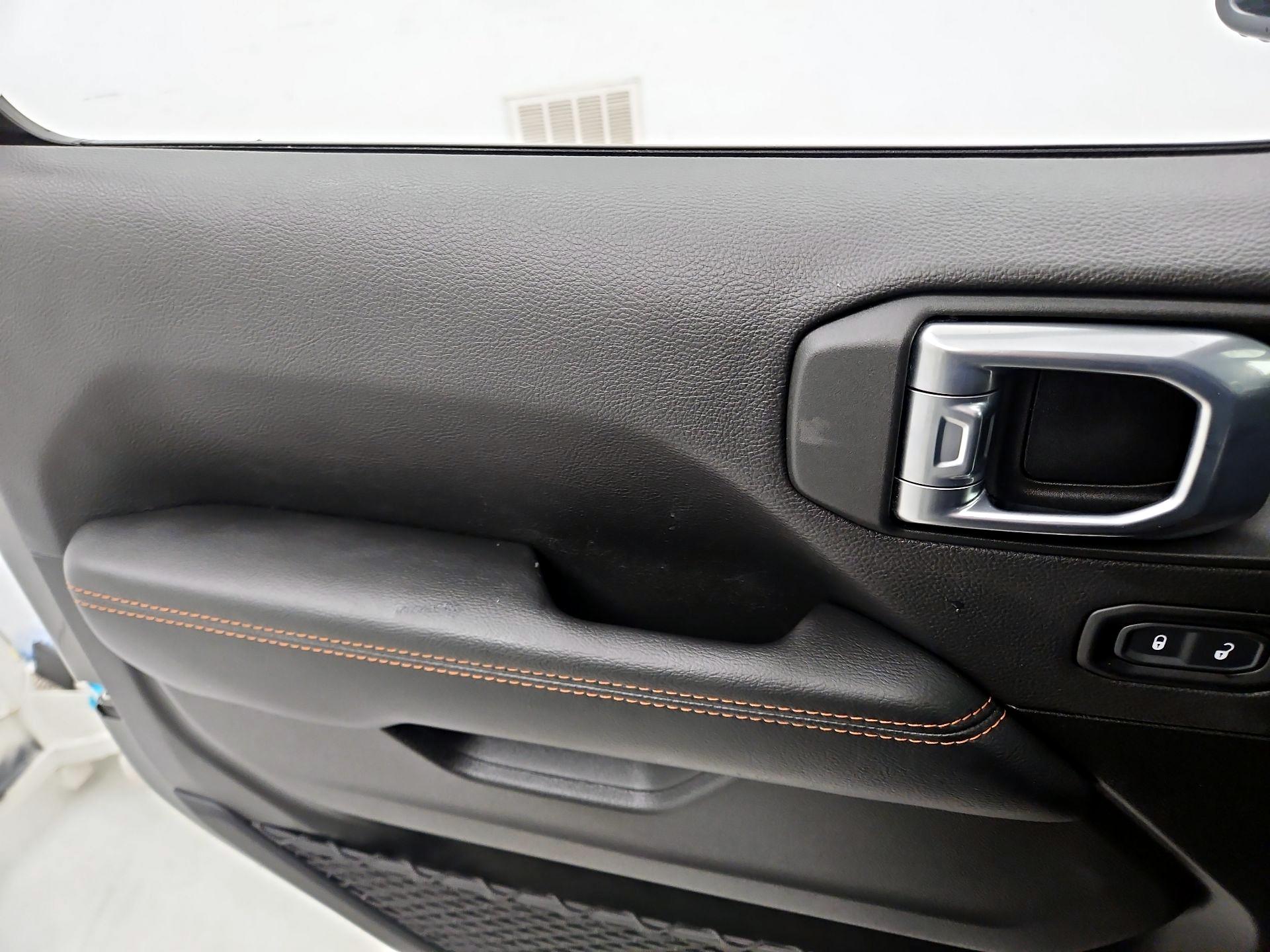 Thumbnail: 2022 Jeep Gladiator - 12