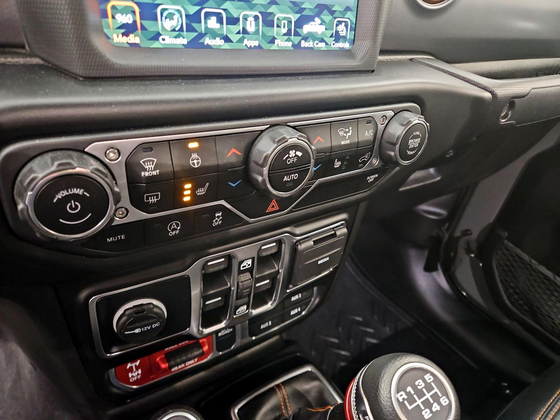 Thumbnail: 2022 Jeep Gladiator - 16