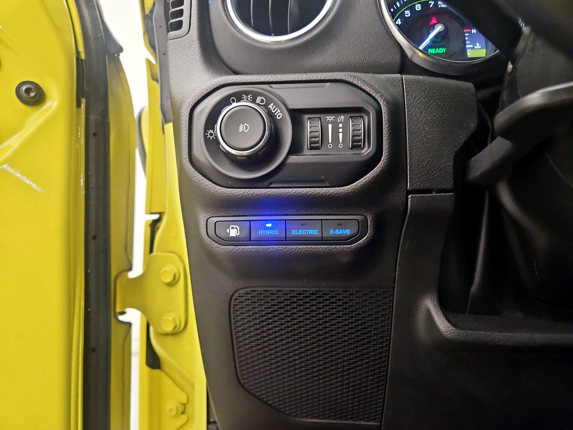 Thumbnail: 2022 Jeep Wrangler - 13