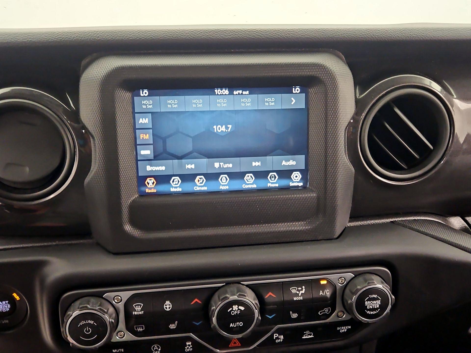 Thumbnail: 2021 Jeep Wrangler - 15