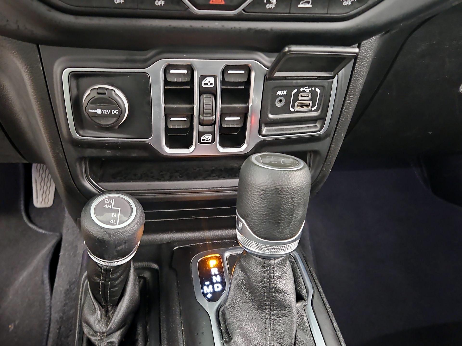 Thumbnail: 2021 Jeep Wrangler - 18