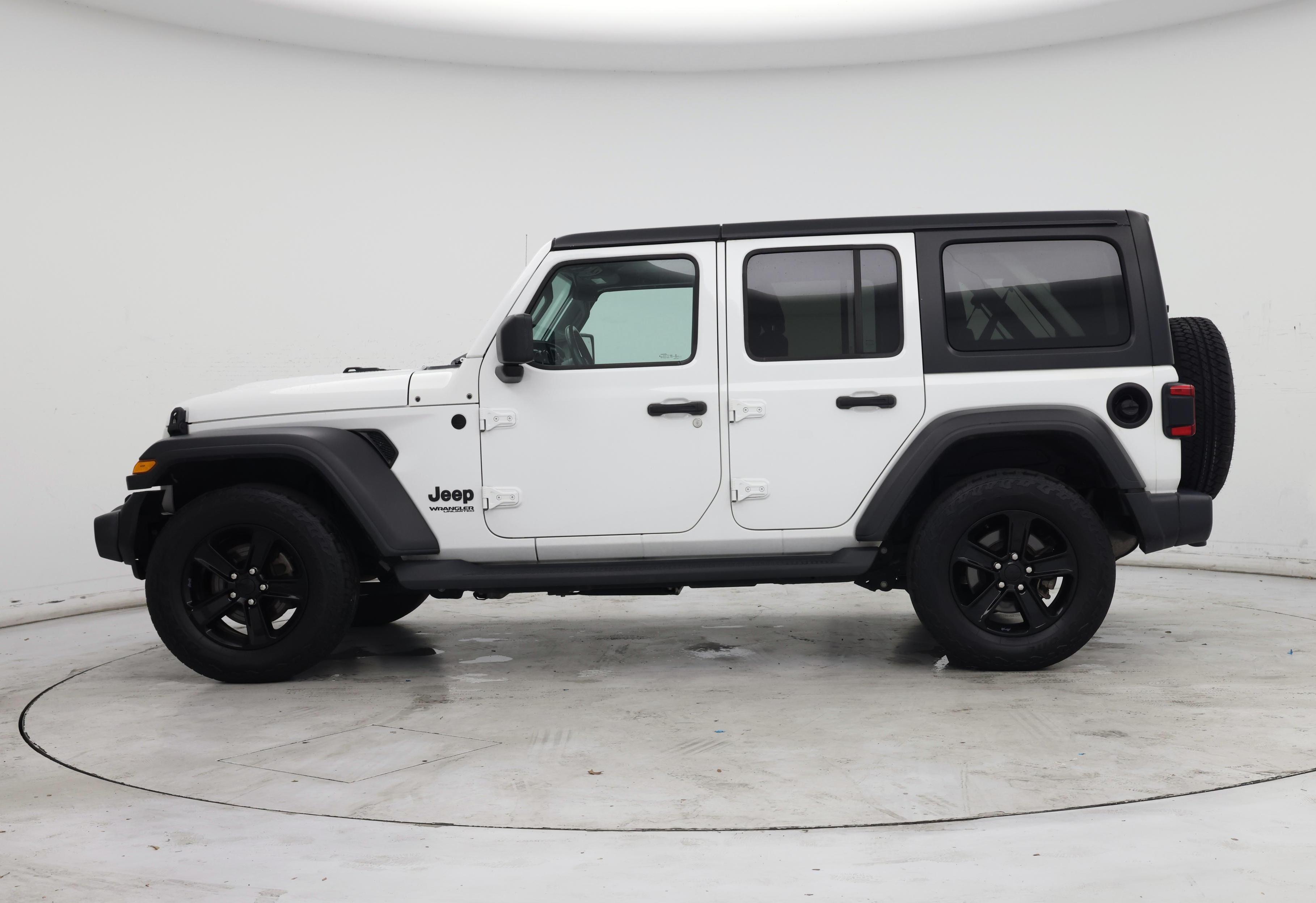Thumbnail: 2021 Jeep Wrangler - 3