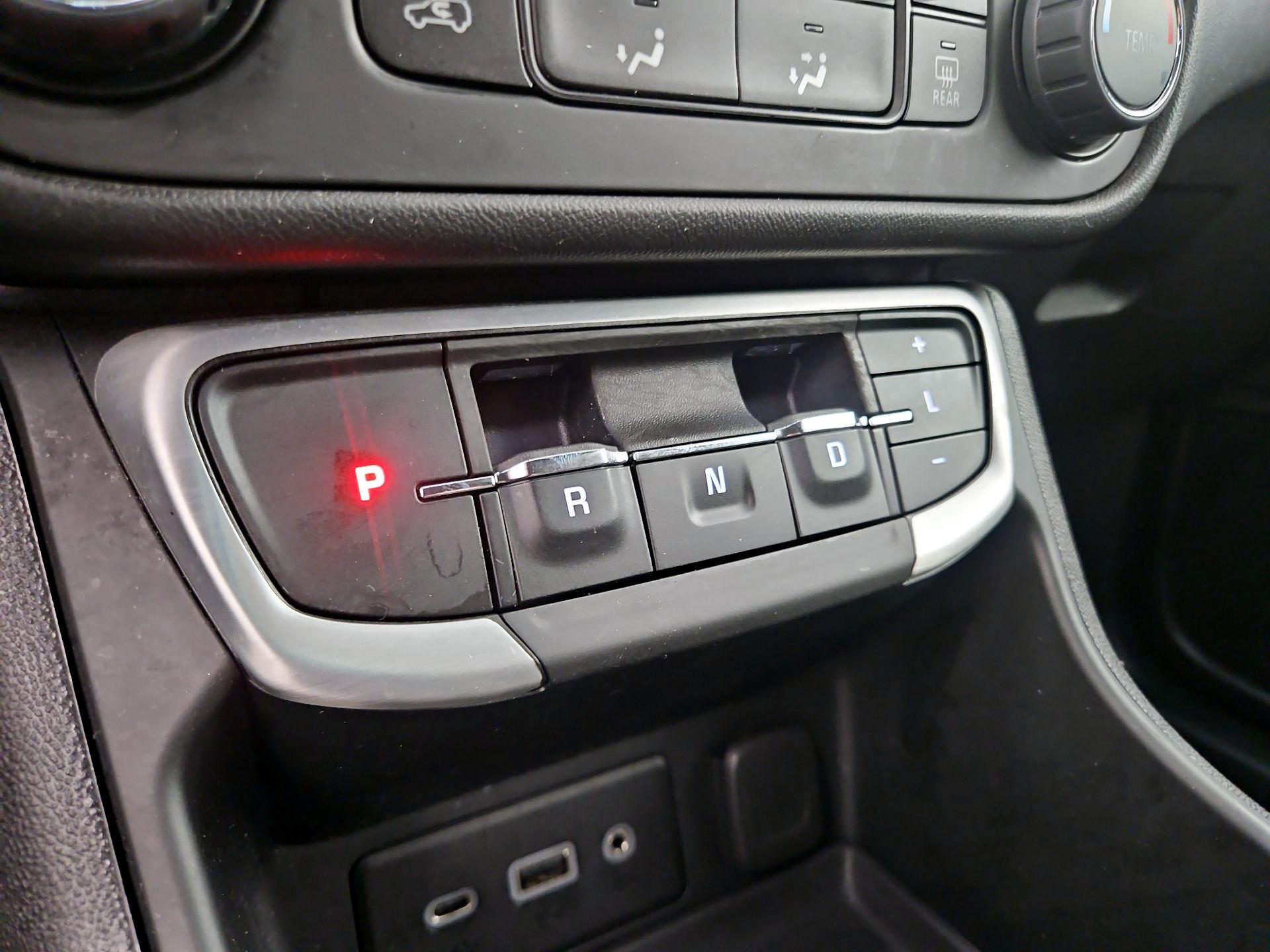 Thumbnail: 2024 GMC Terrain - 17