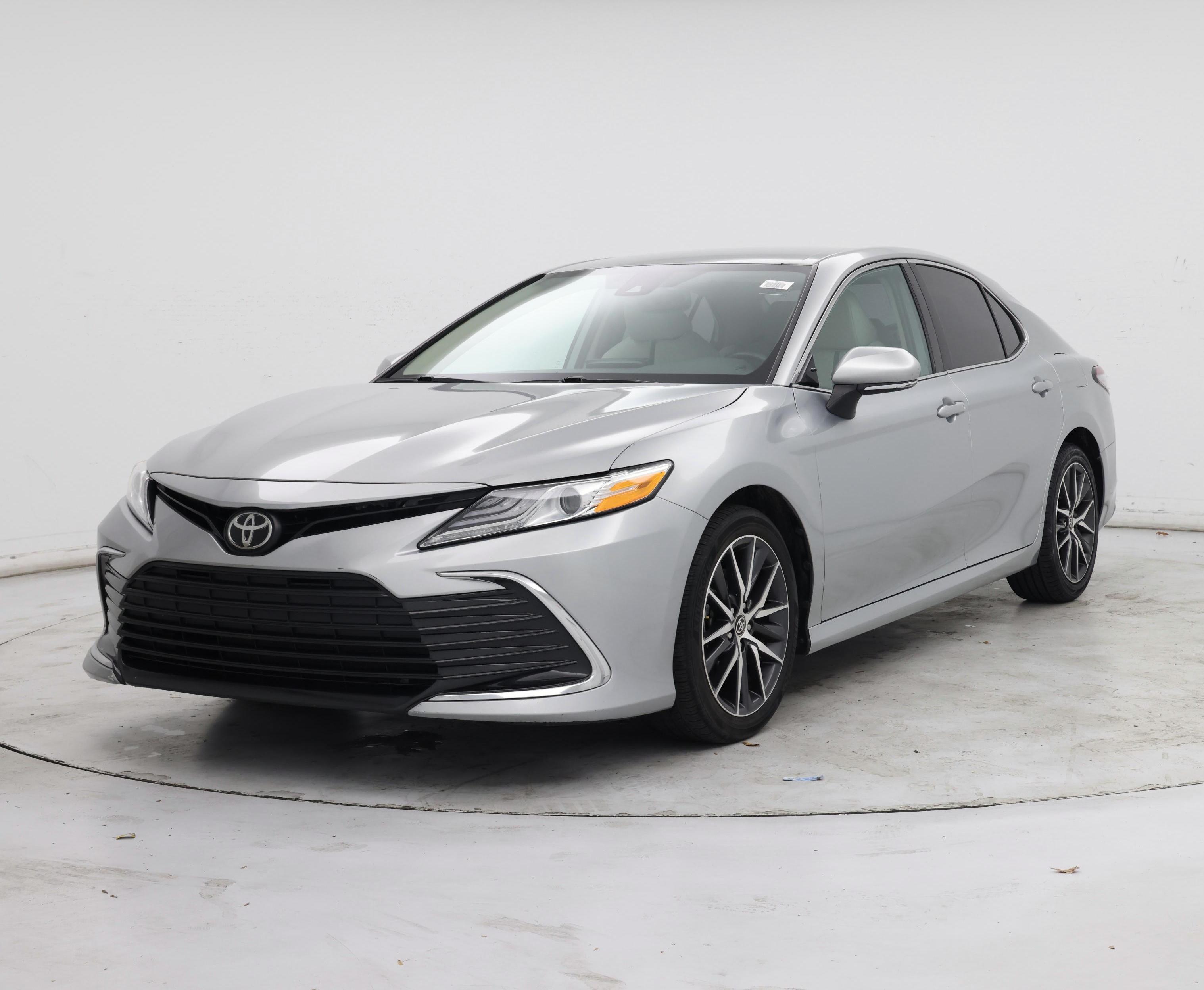 Thumbnail: 2021 Toyota Camry - 4