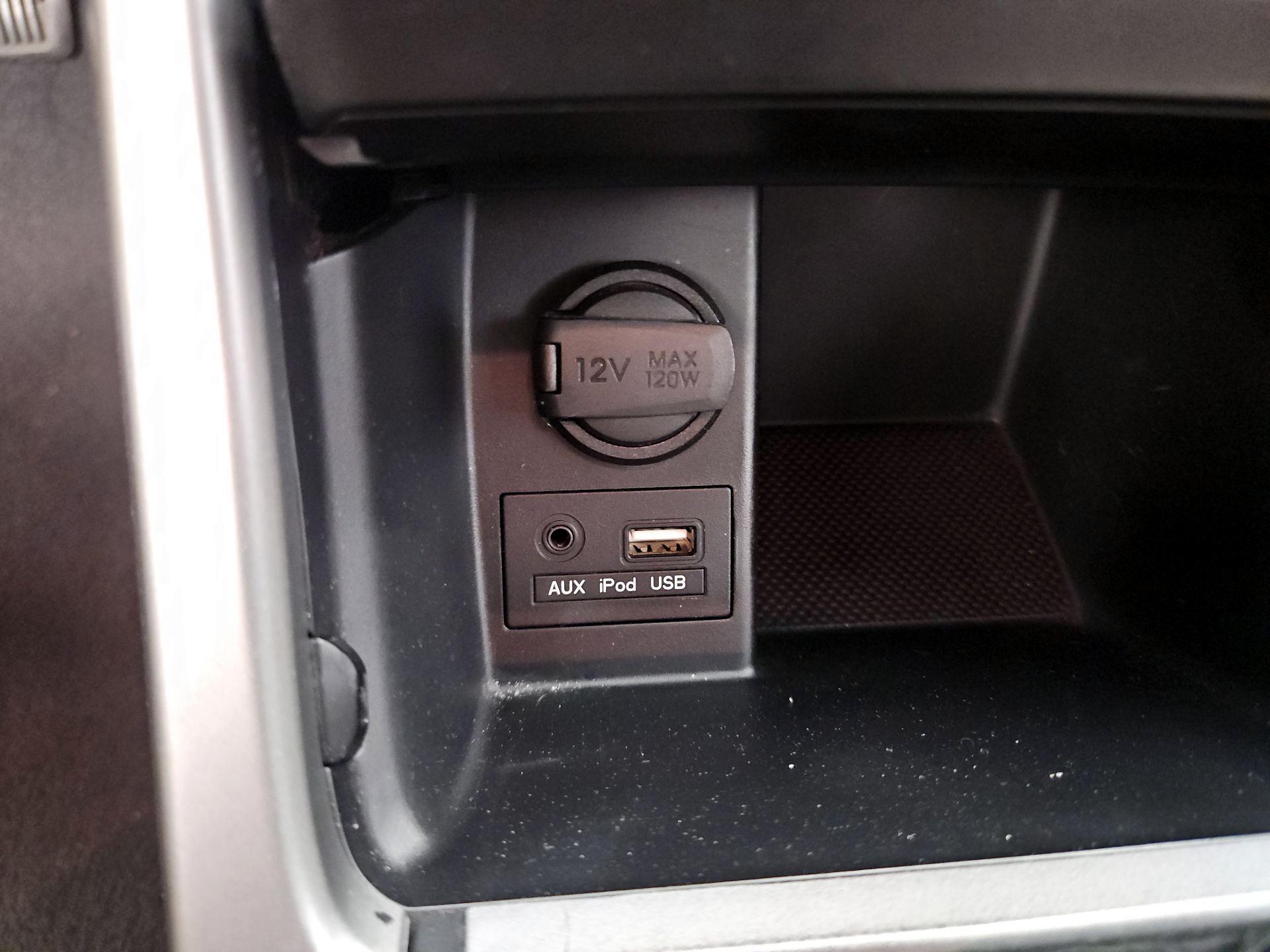 Thumbnail: 2016 Hyundai Elantra - 18