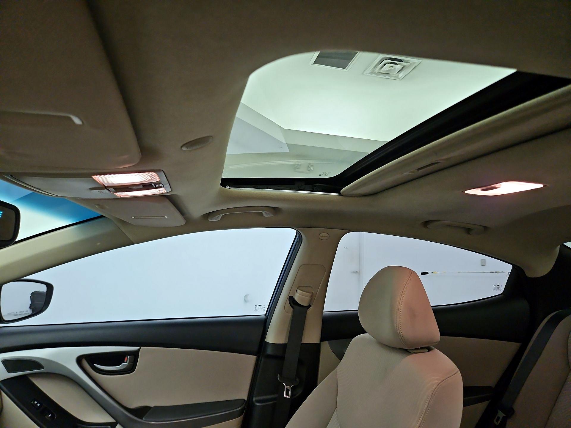 Thumbnail: 2016 Hyundai Elantra - 19