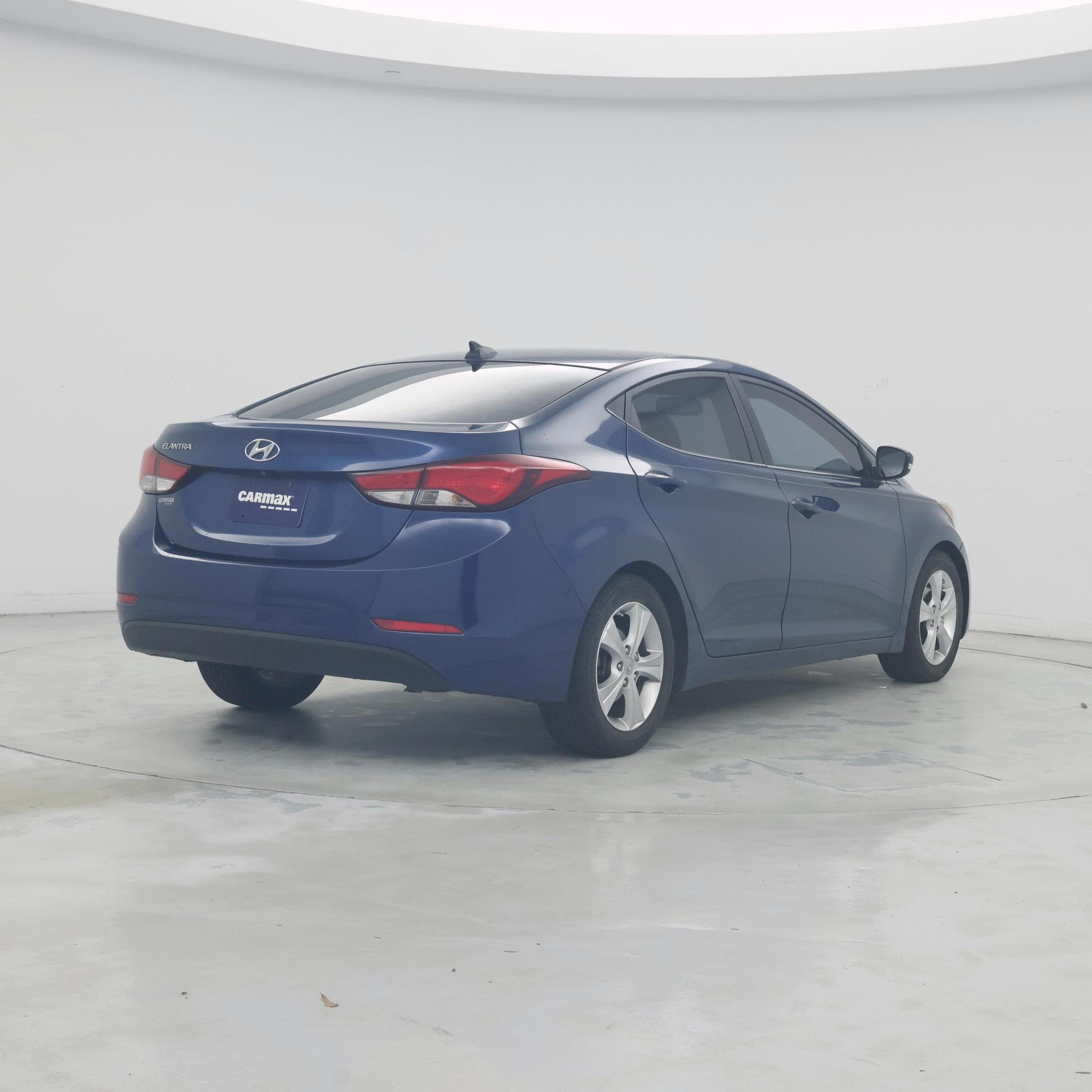 Thumbnail: 2016 Hyundai Elantra - 8