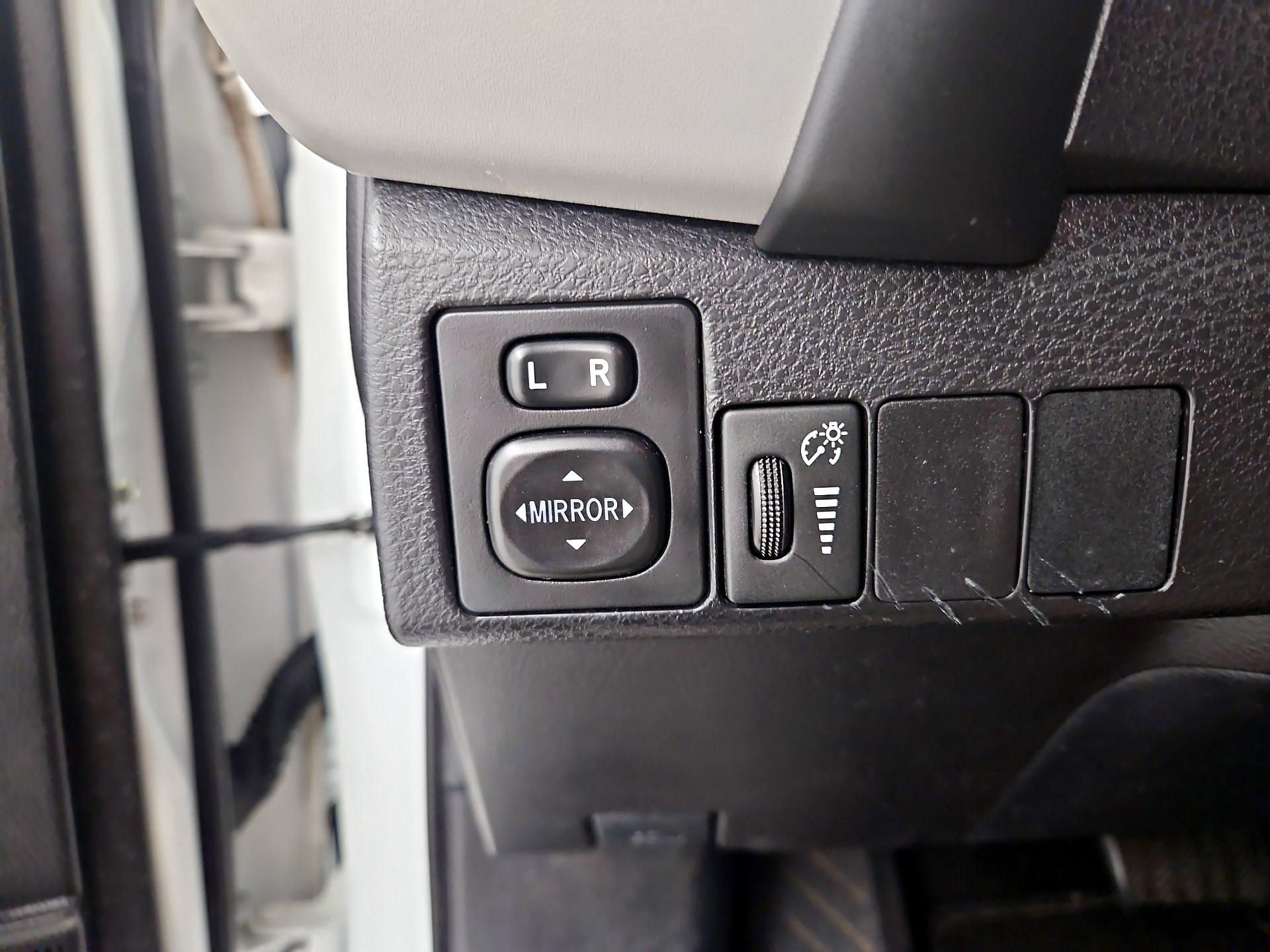 Thumbnail: 2018 Toyota Corolla - 13