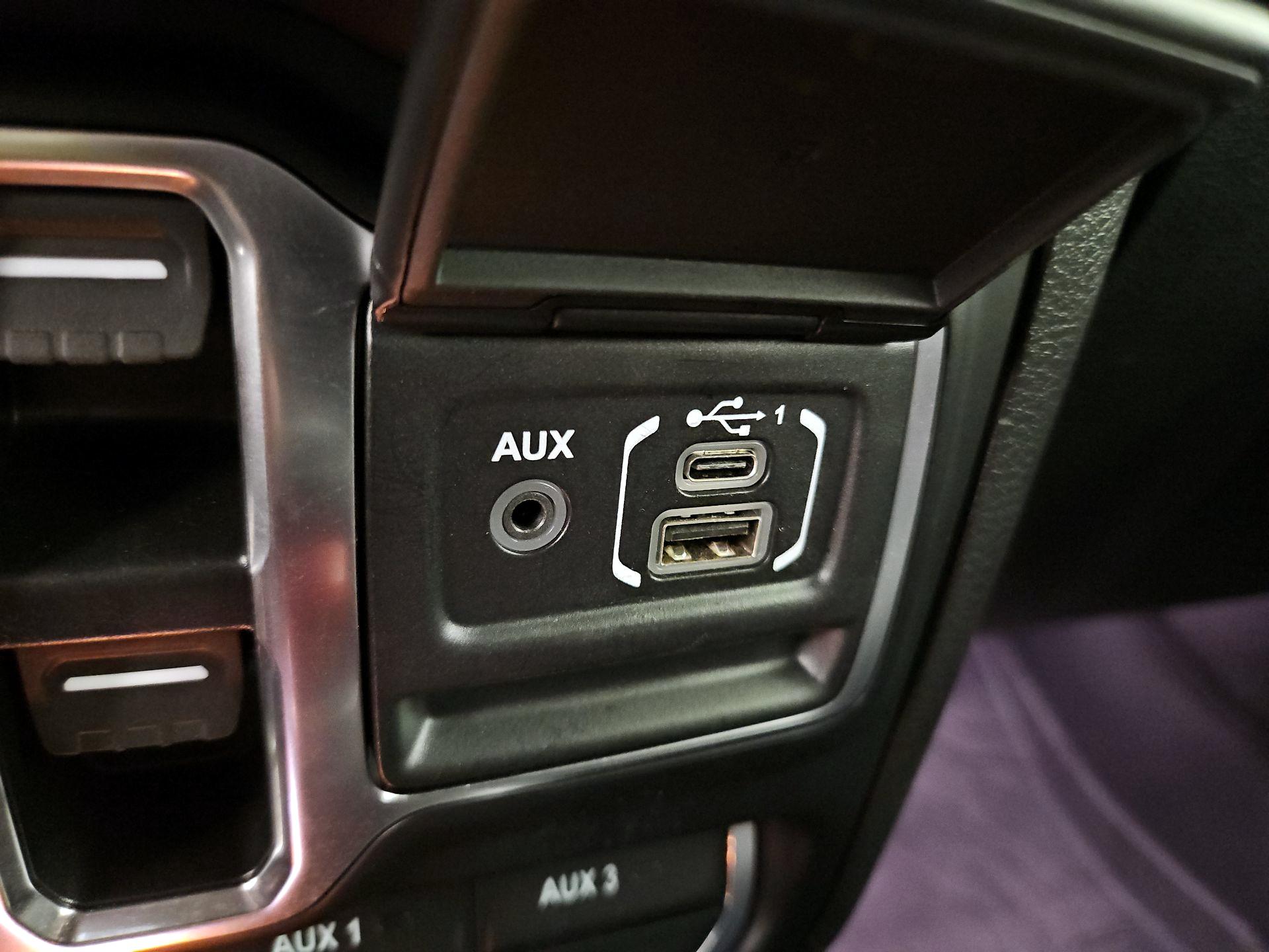 Thumbnail: 2024 Jeep Wrangler - 19