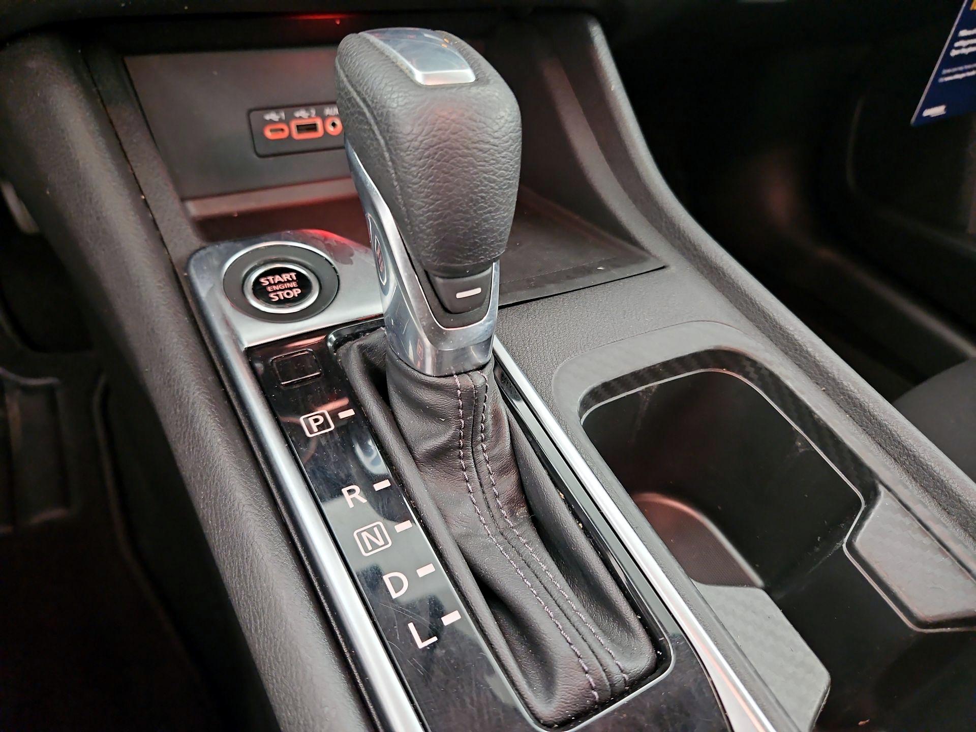 Thumbnail: 2022 Nissan Sentra - 17