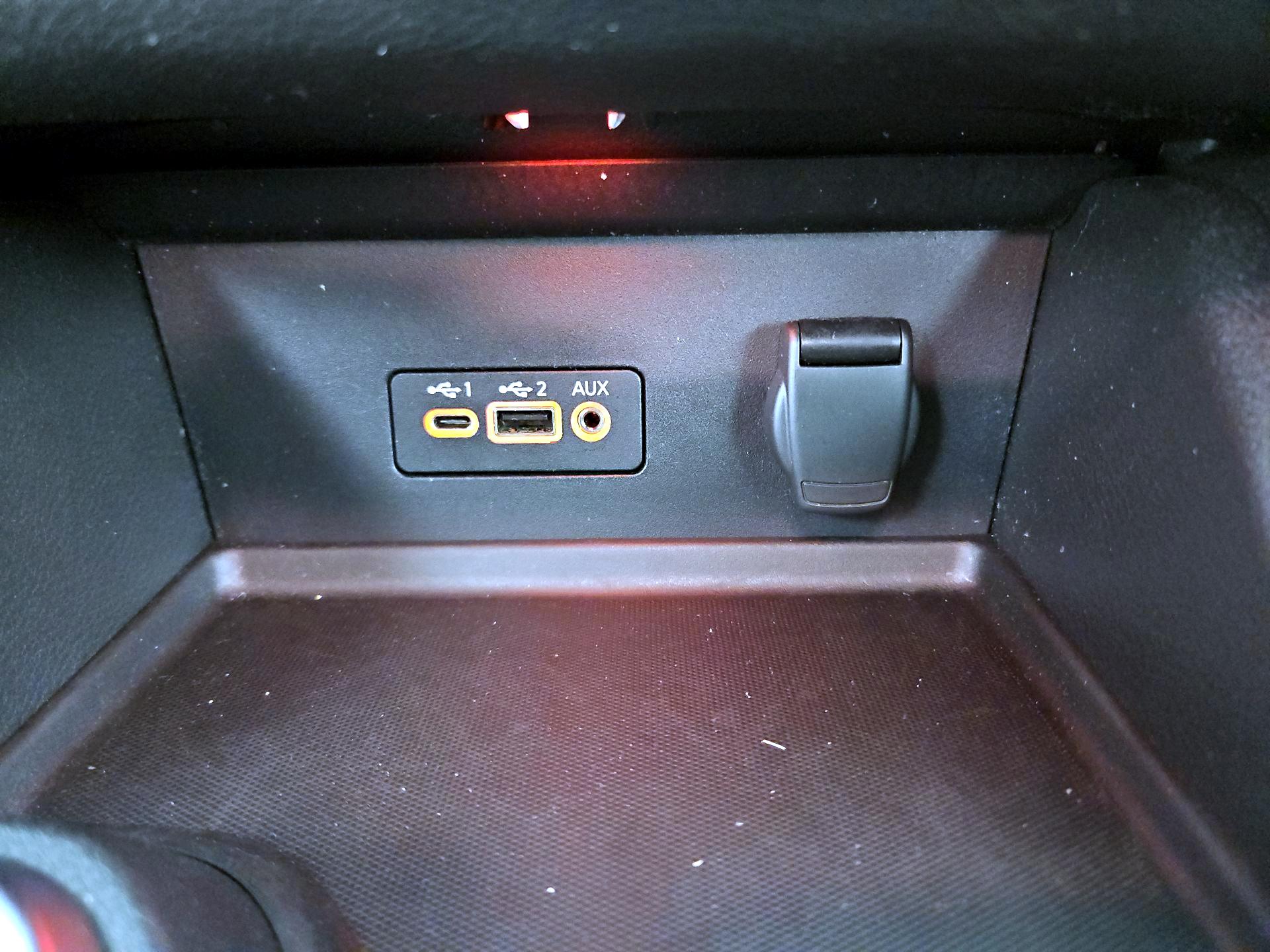 Thumbnail: 2022 Nissan Sentra - 18