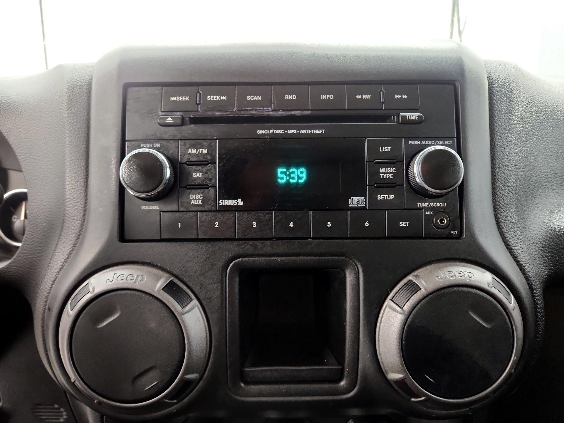 Thumbnail: 2016 Jeep Wrangler - 13